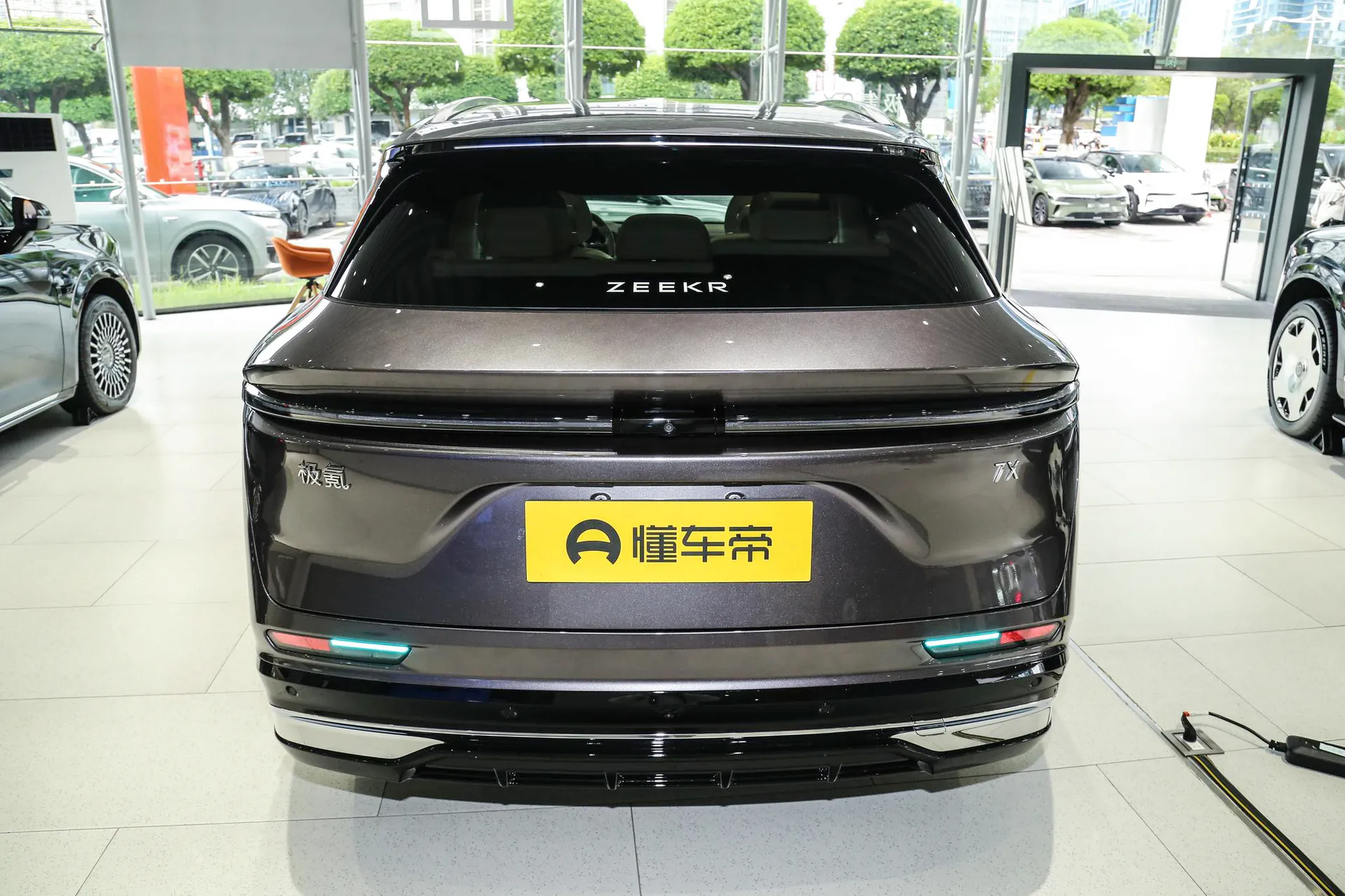  7X 75kWh RWD Max