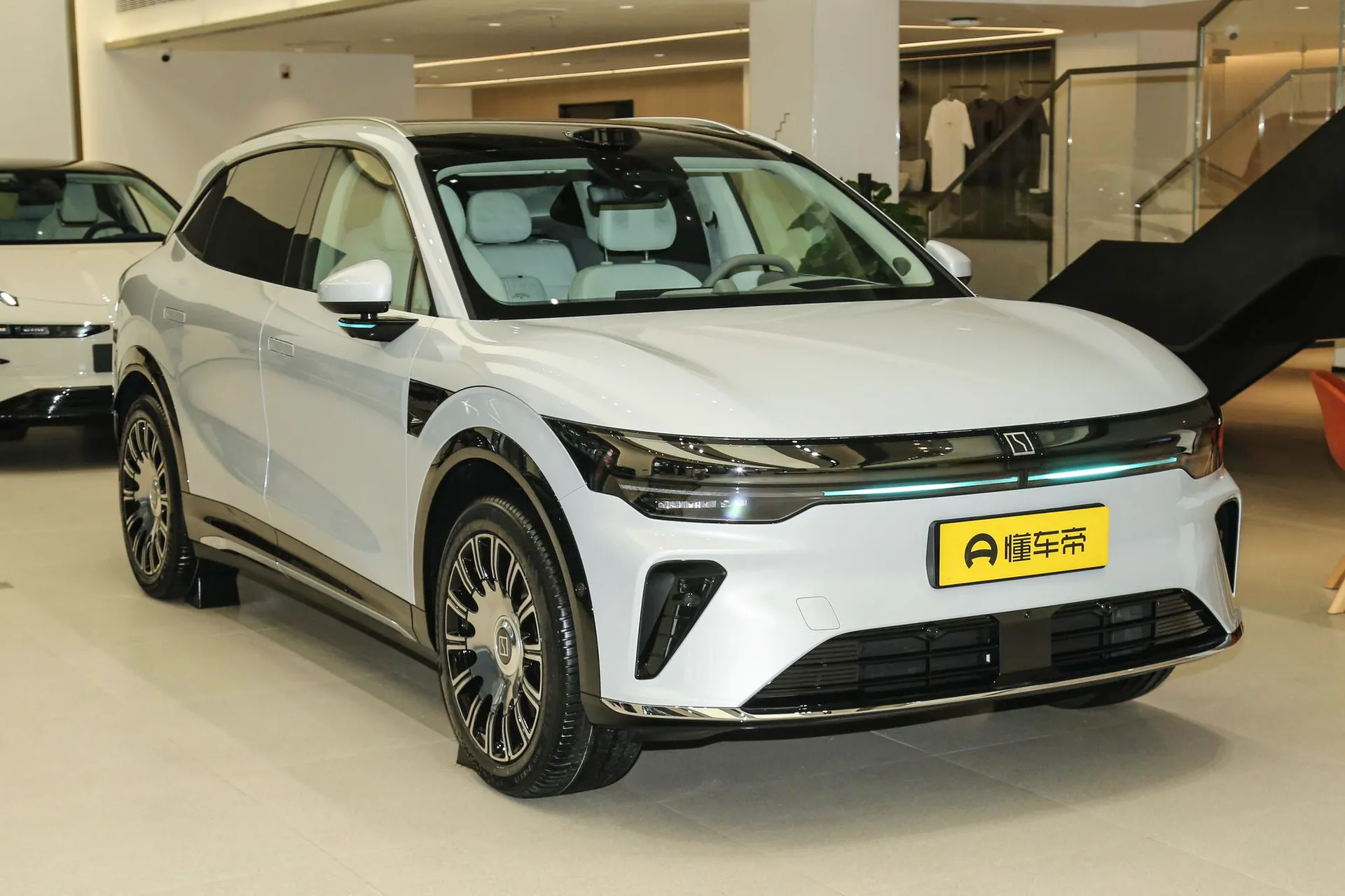  7X 75kWh RWD Max