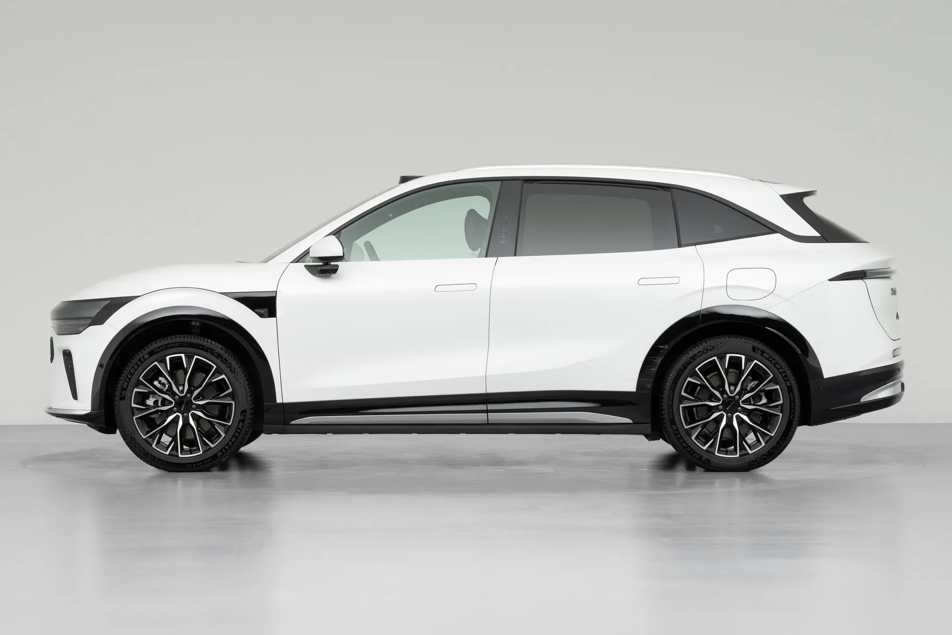  7X 75kWh RWD Max