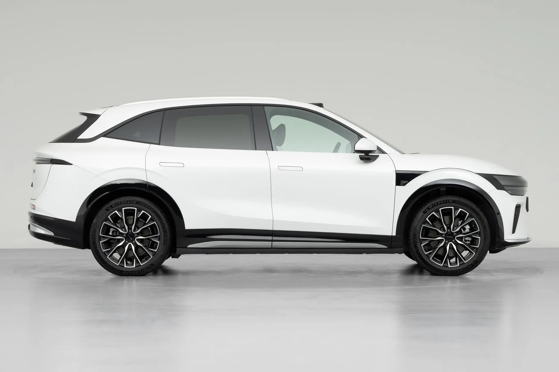  7X 75kWh RWD Max