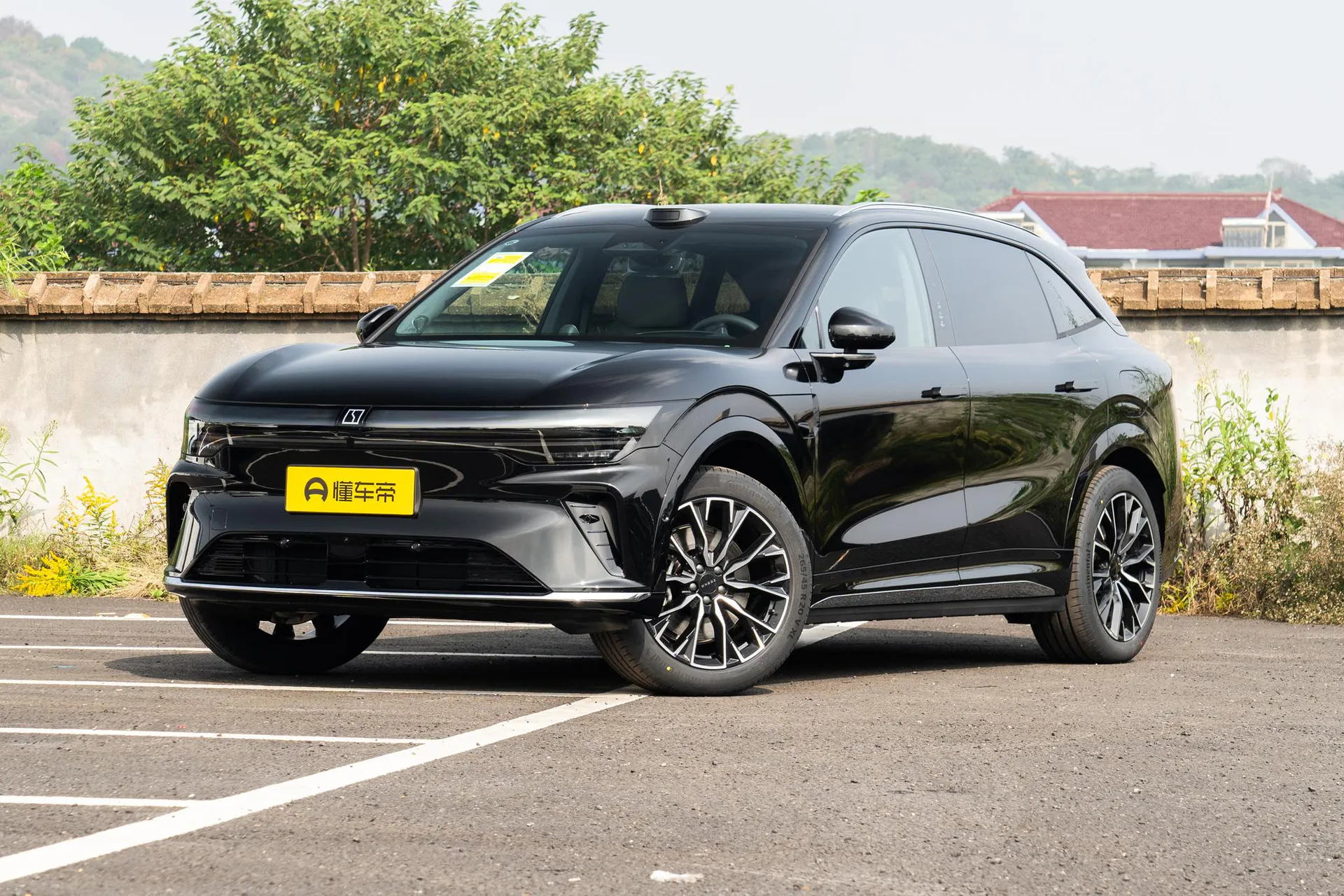  7X 103kWh RWD Max