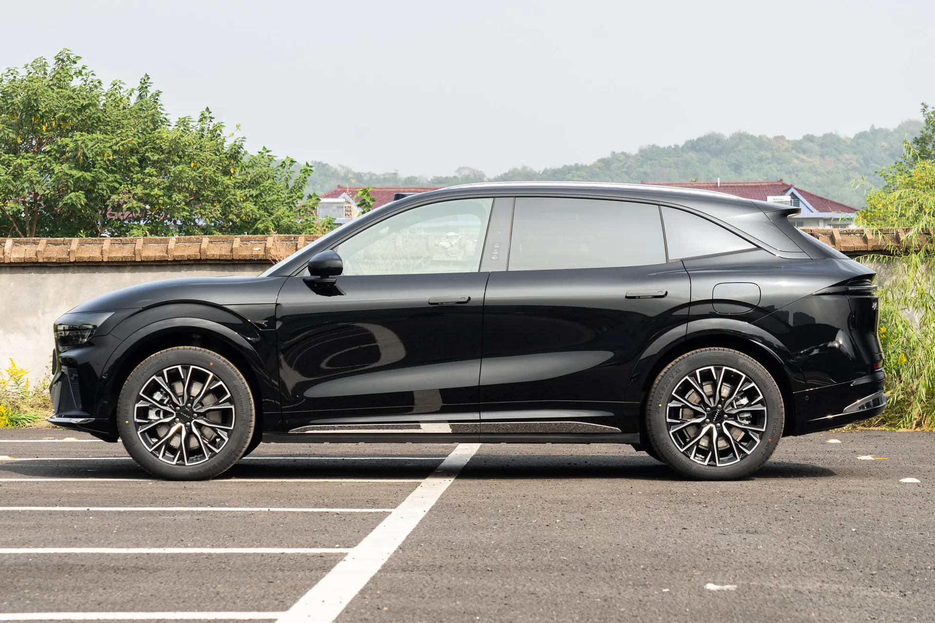  7X 103kWh RWD Max