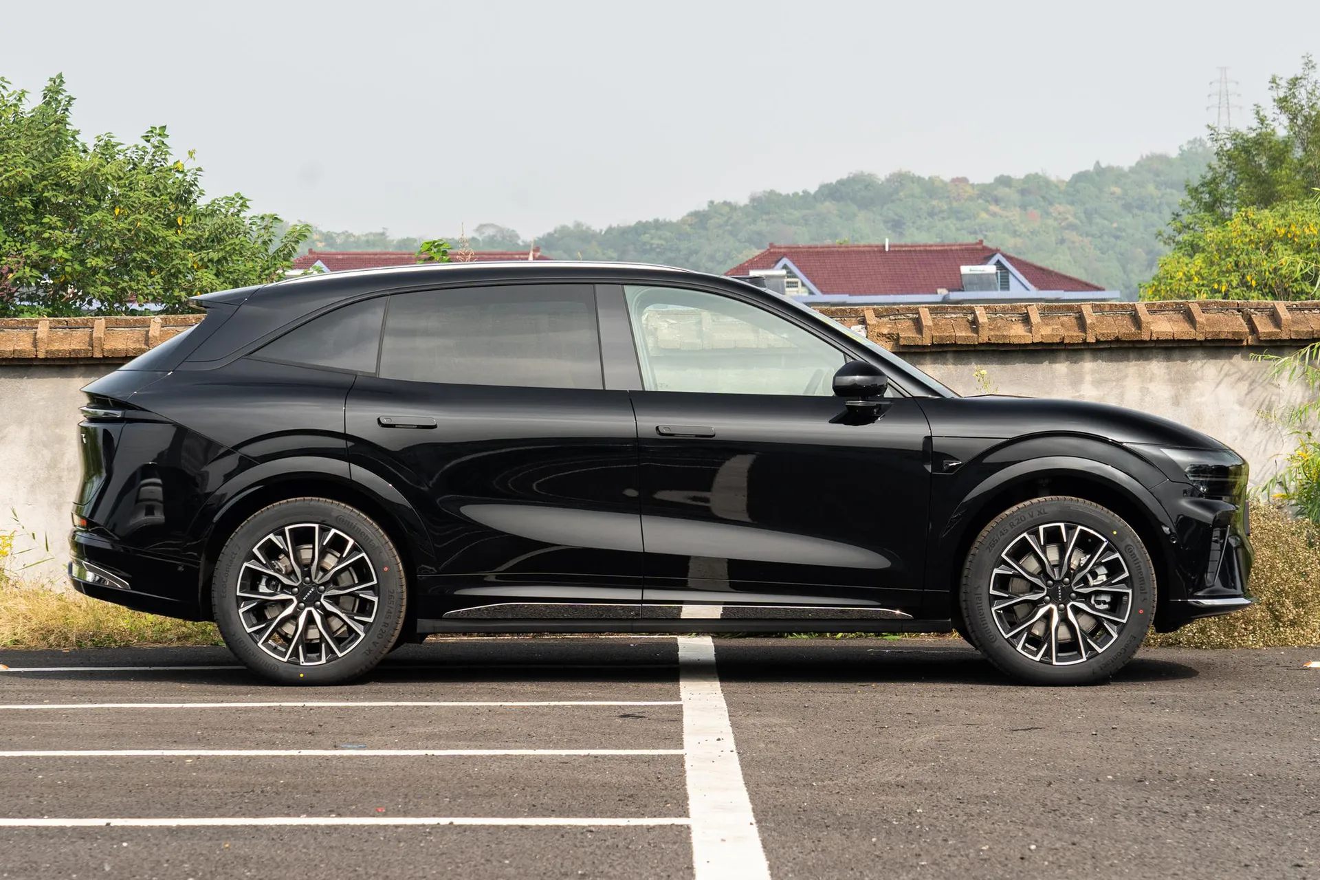  7X 103kWh RWD Max