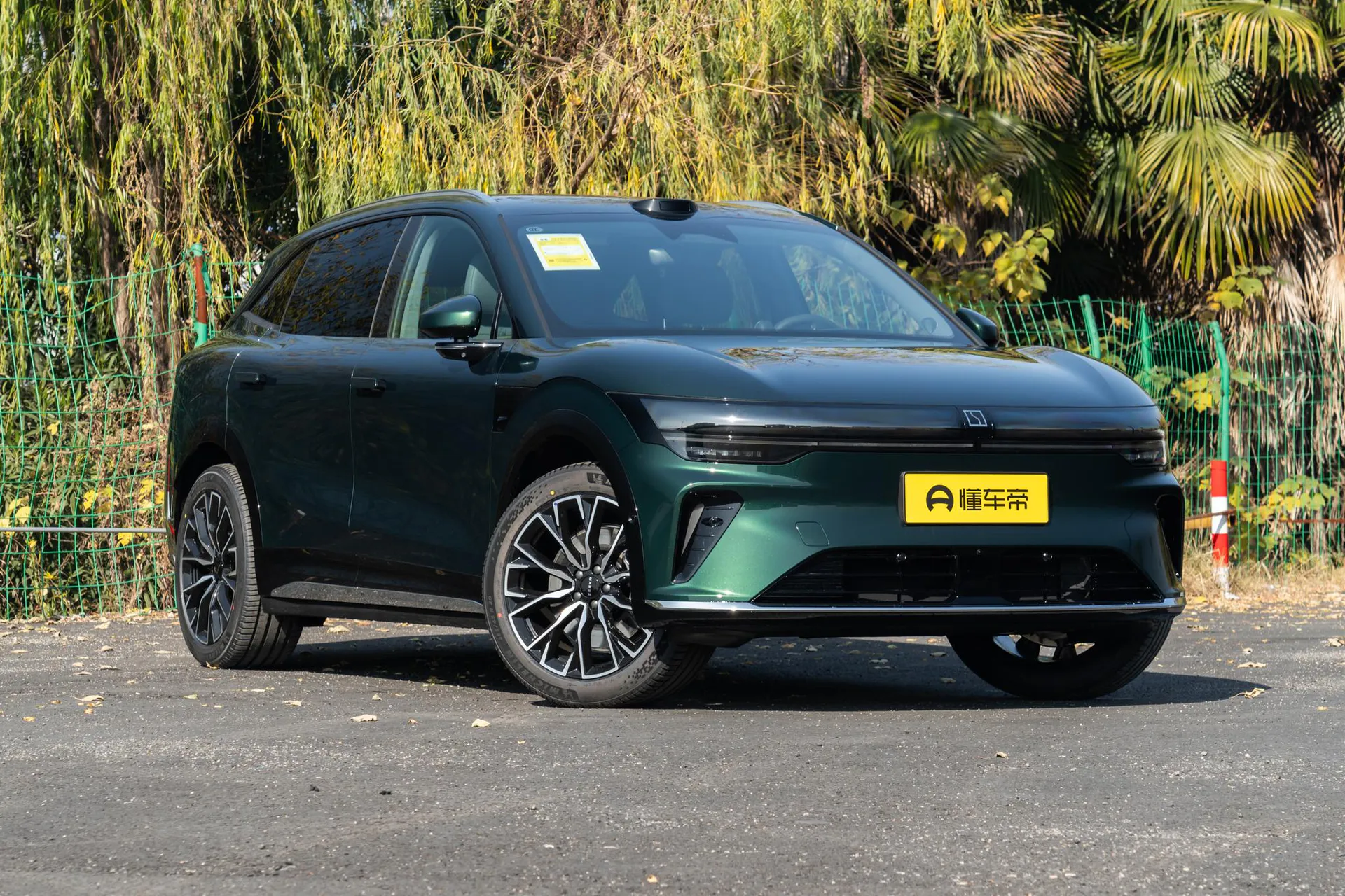  7X 103kWh RWD Max