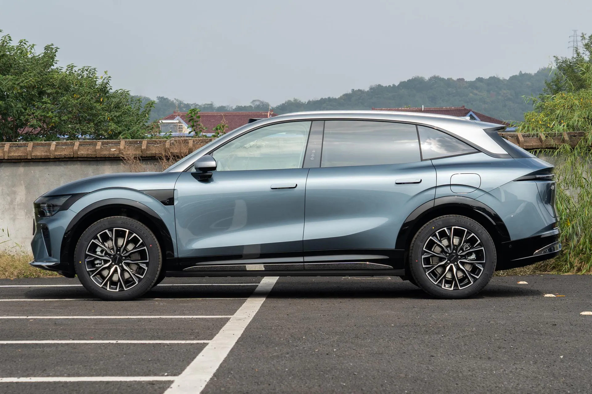  7X 103kWh RWD Max