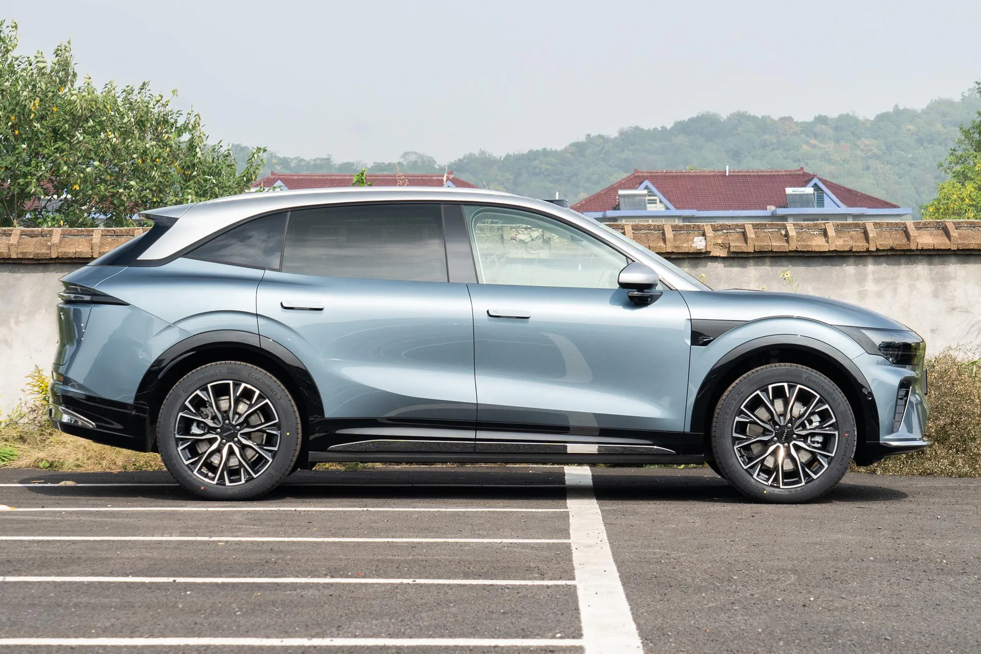  7X 103kWh RWD Max