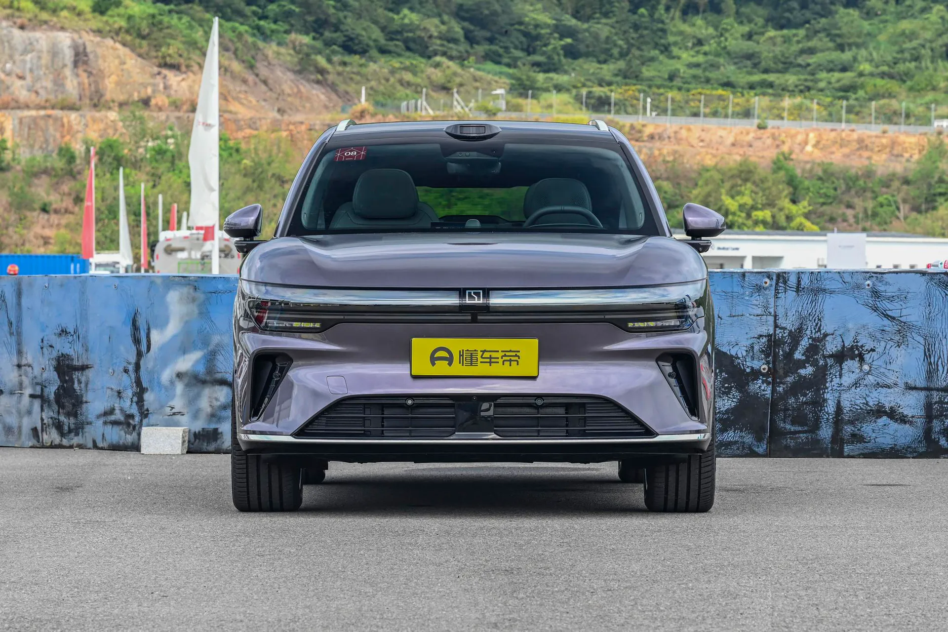  7X 103kWh RWD Max