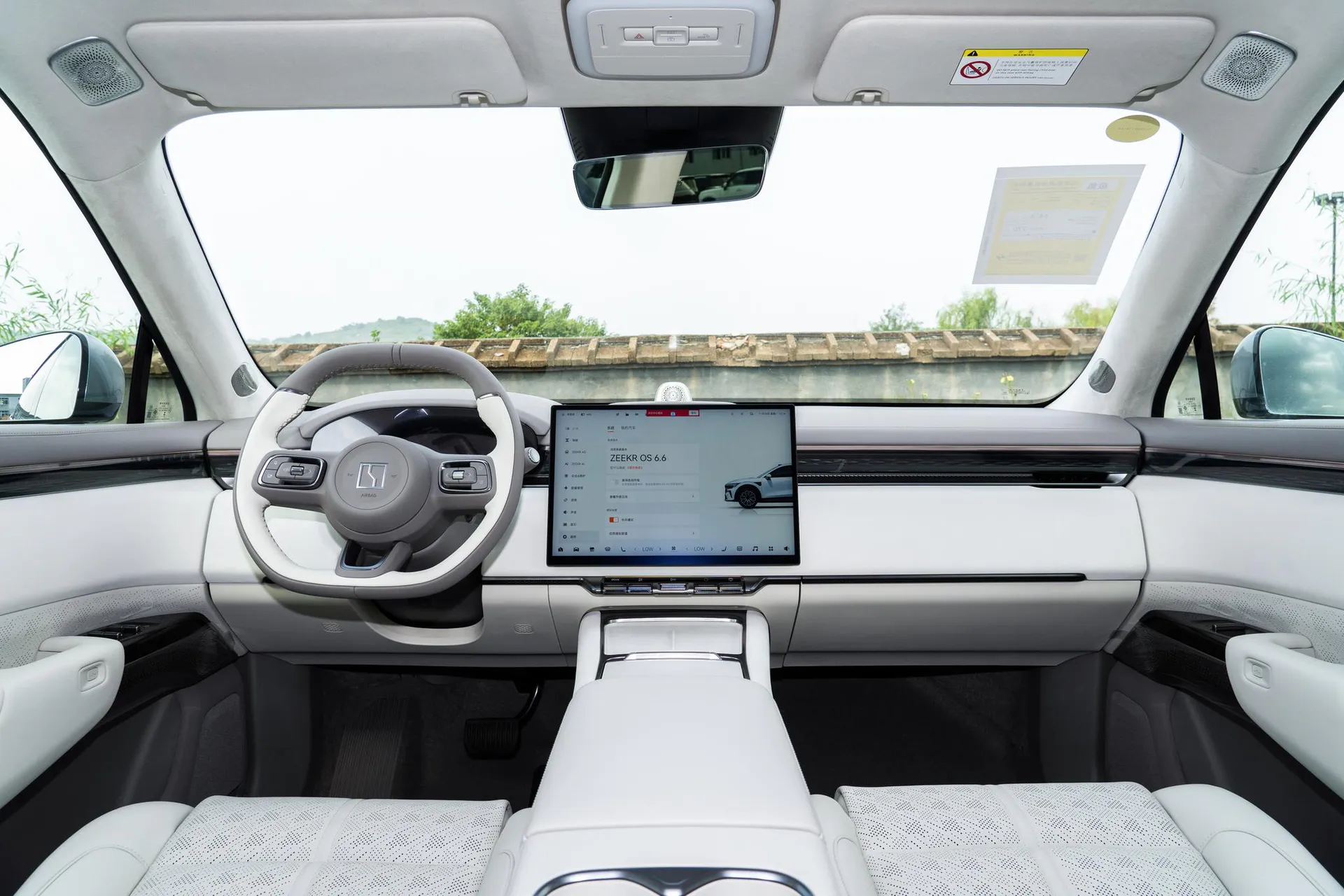  7X 103kWh RWD Max