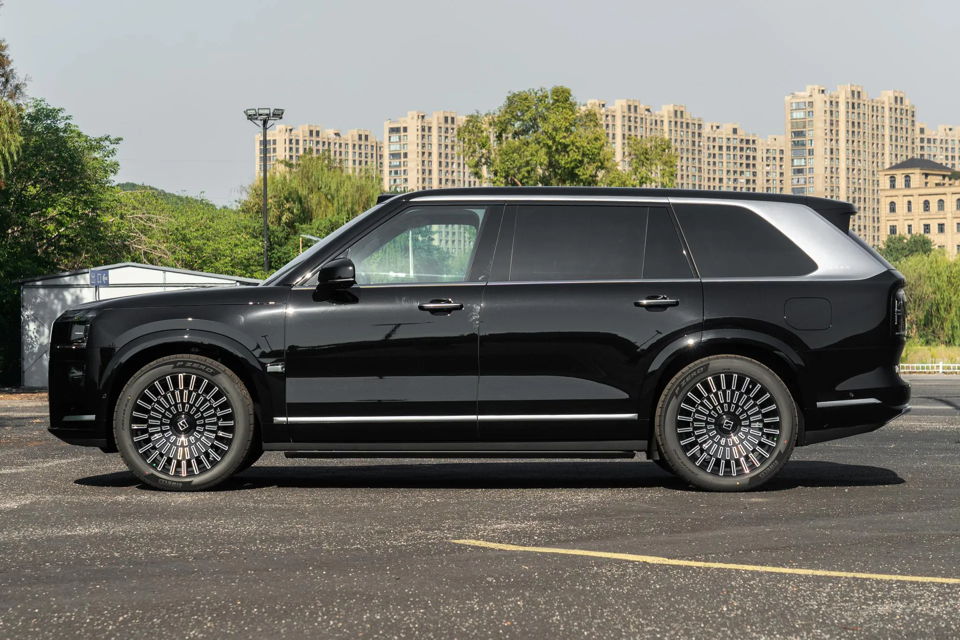  9X Max 55kWh 6-Seater