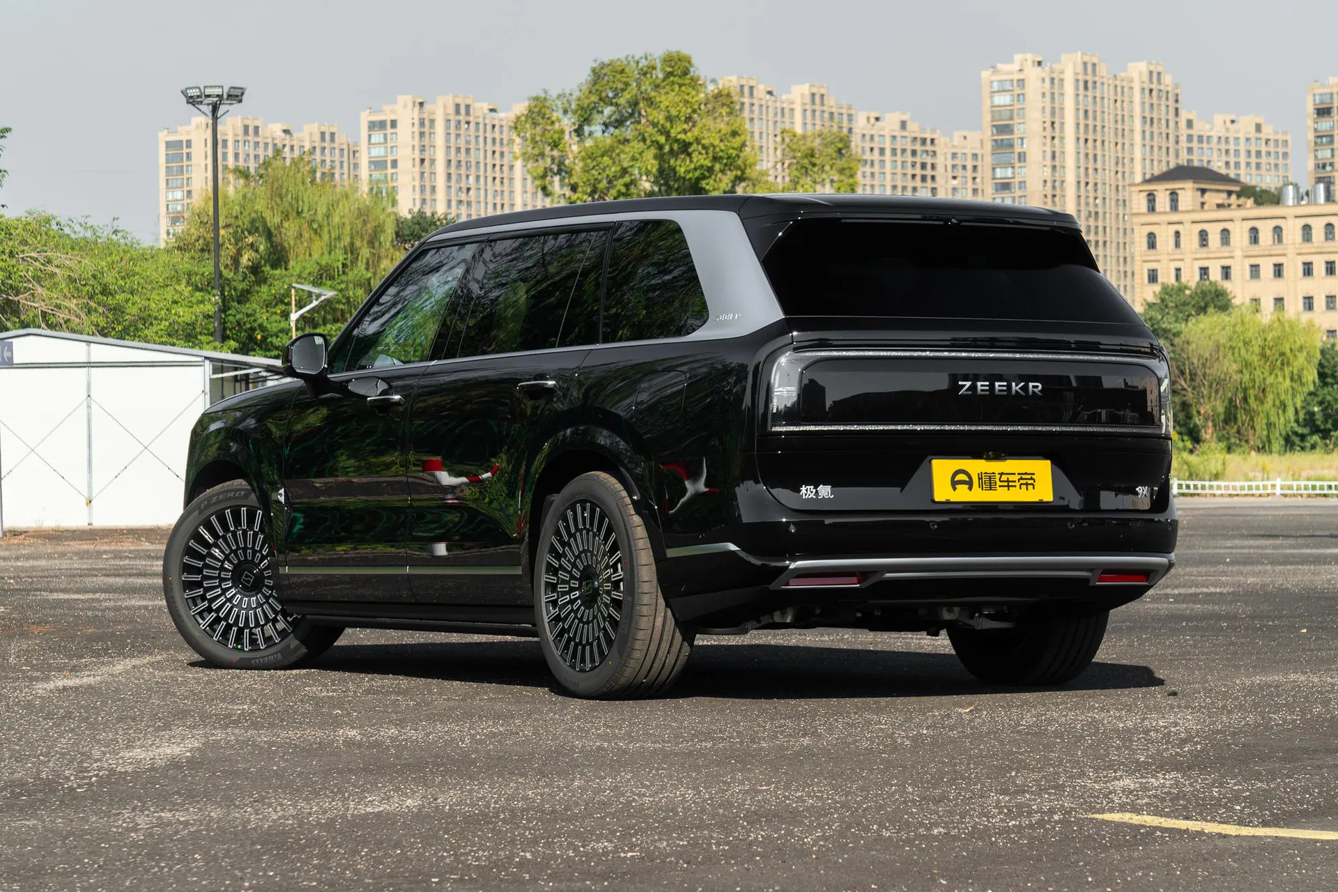  9X Max 55kWh 6-Seater