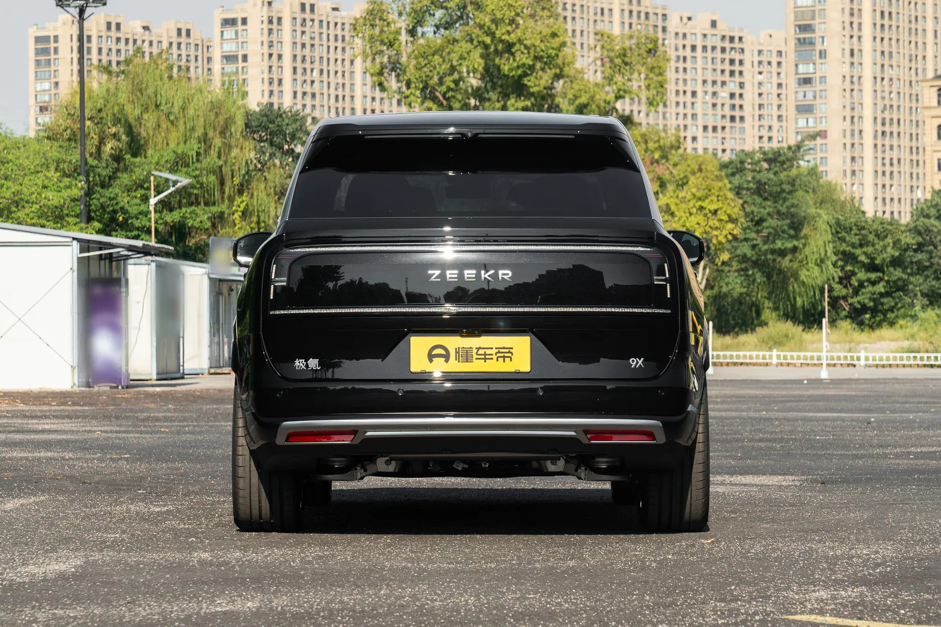  9X Max 55kWh 6-Seater