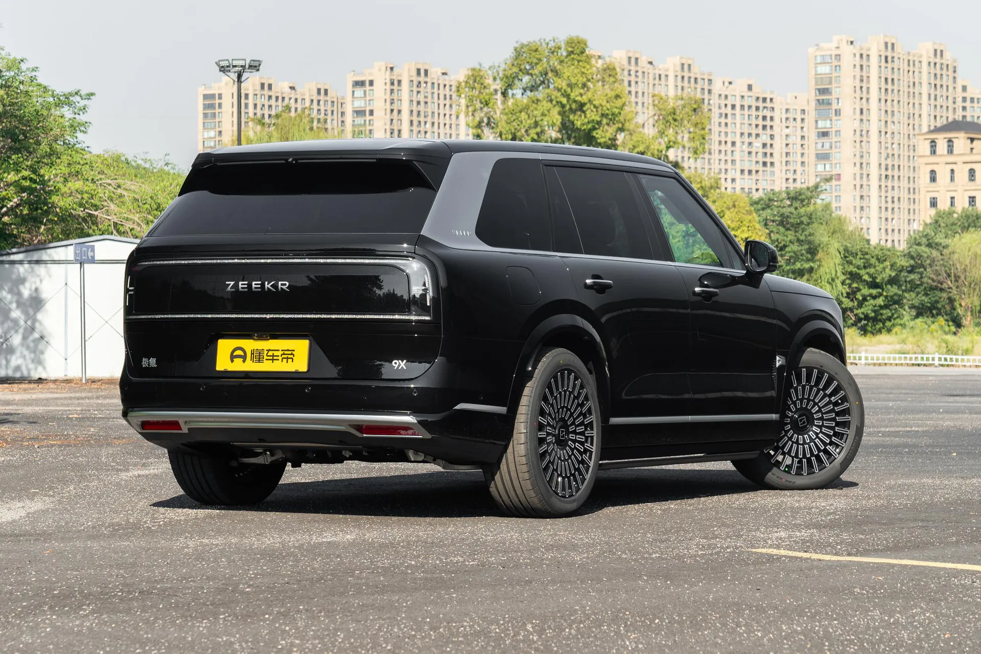  9X Max 55kWh 6-Seater