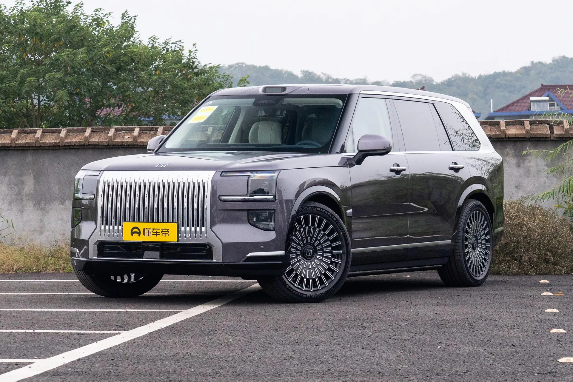 9X Max 55kWh 6-Seater