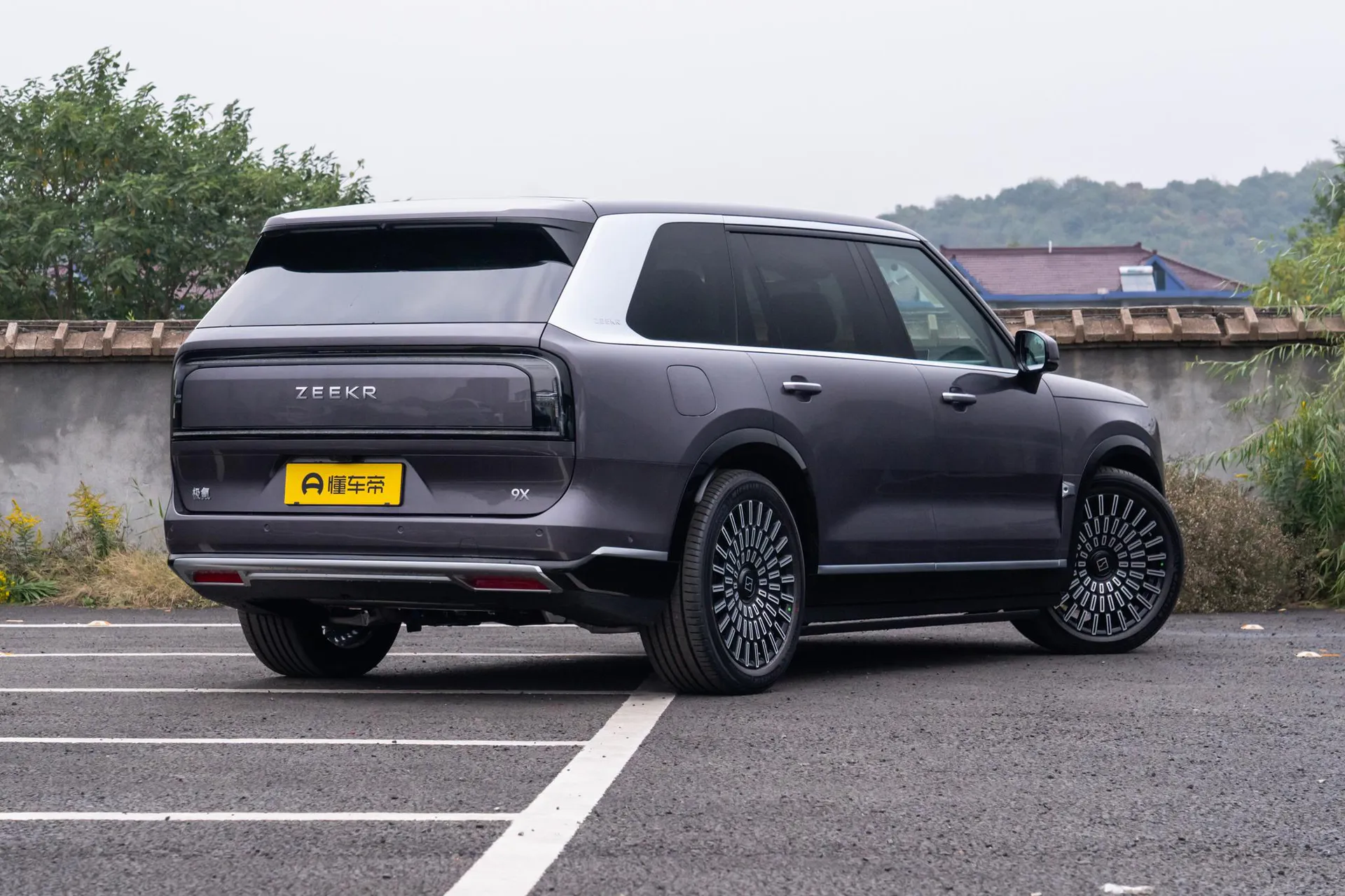  9X Max 55kWh 6-Seater