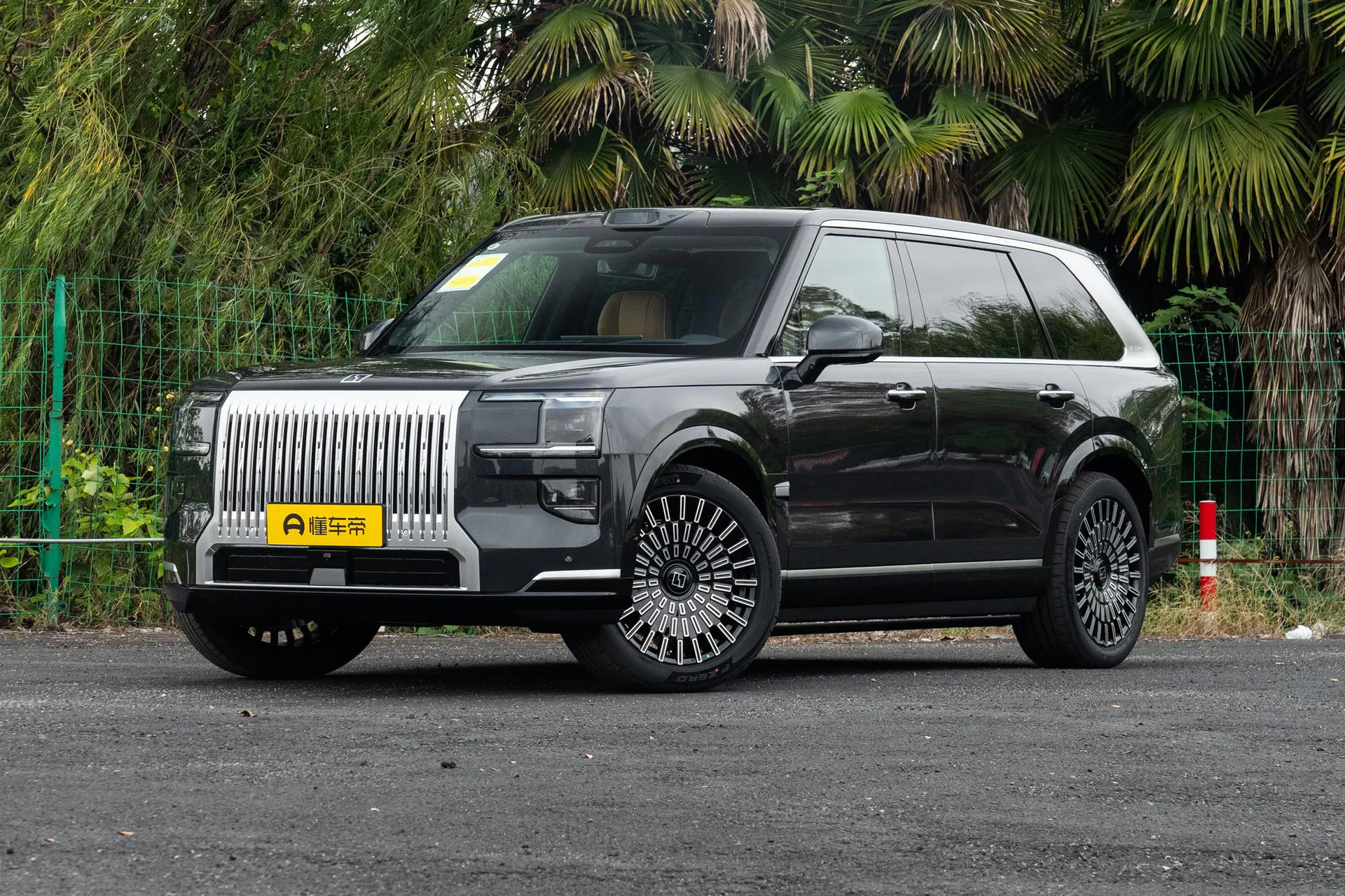 9X Max 55kWh 6-Seater