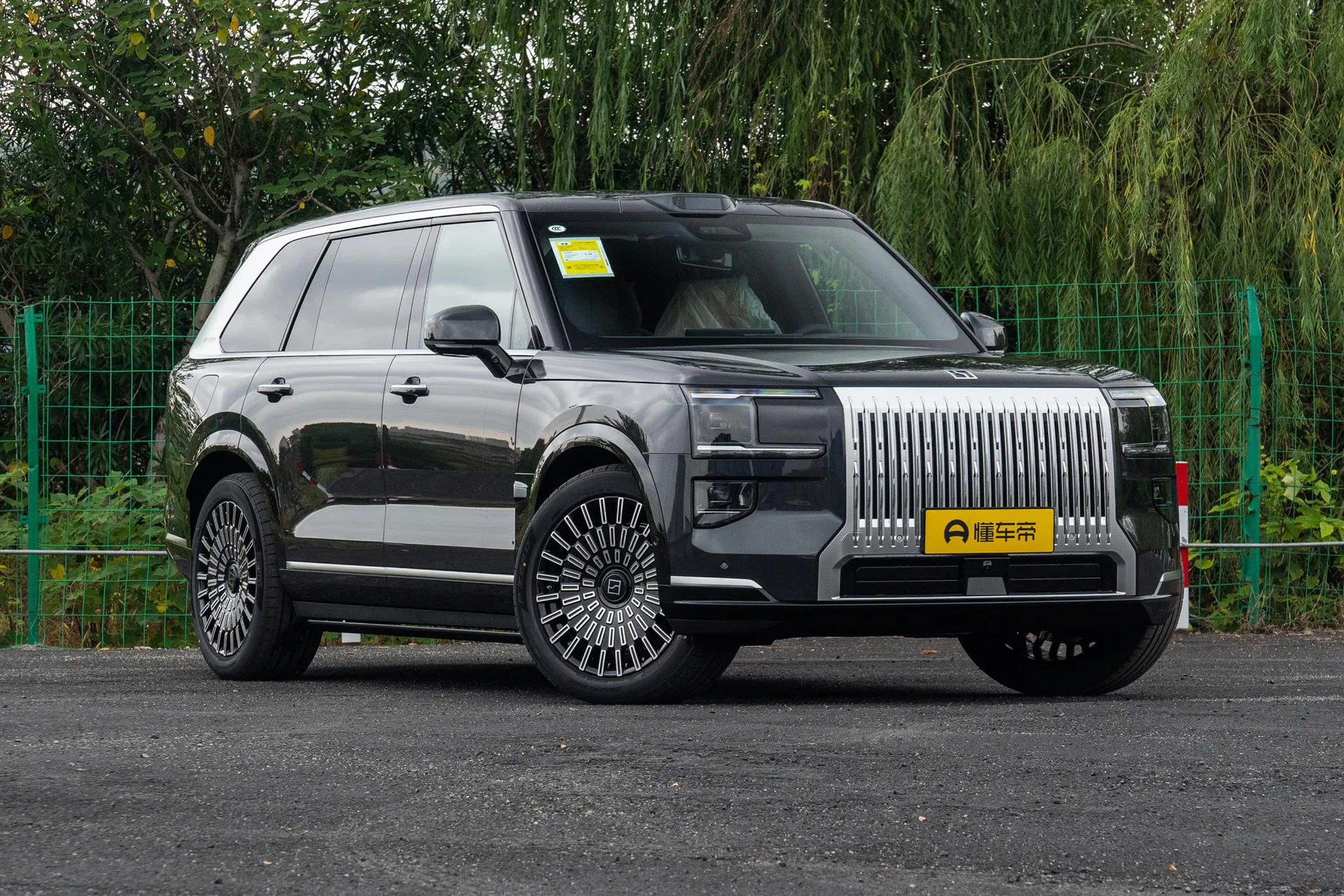  9X Max 55kWh 6-Seater