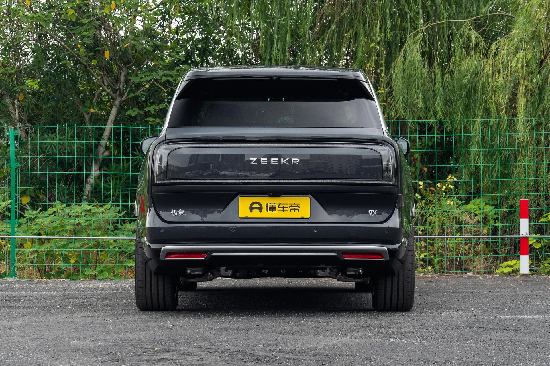  9X Max 55kWh 6-Seater