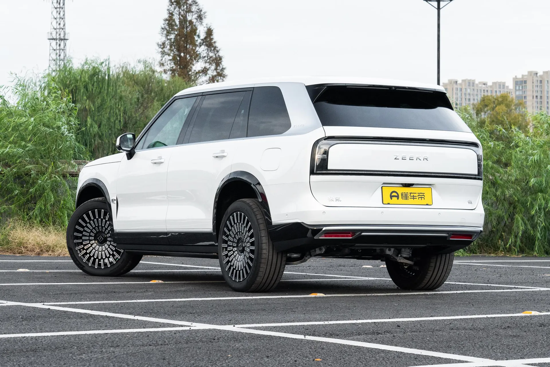  9X Max 55kWh 6-Seater