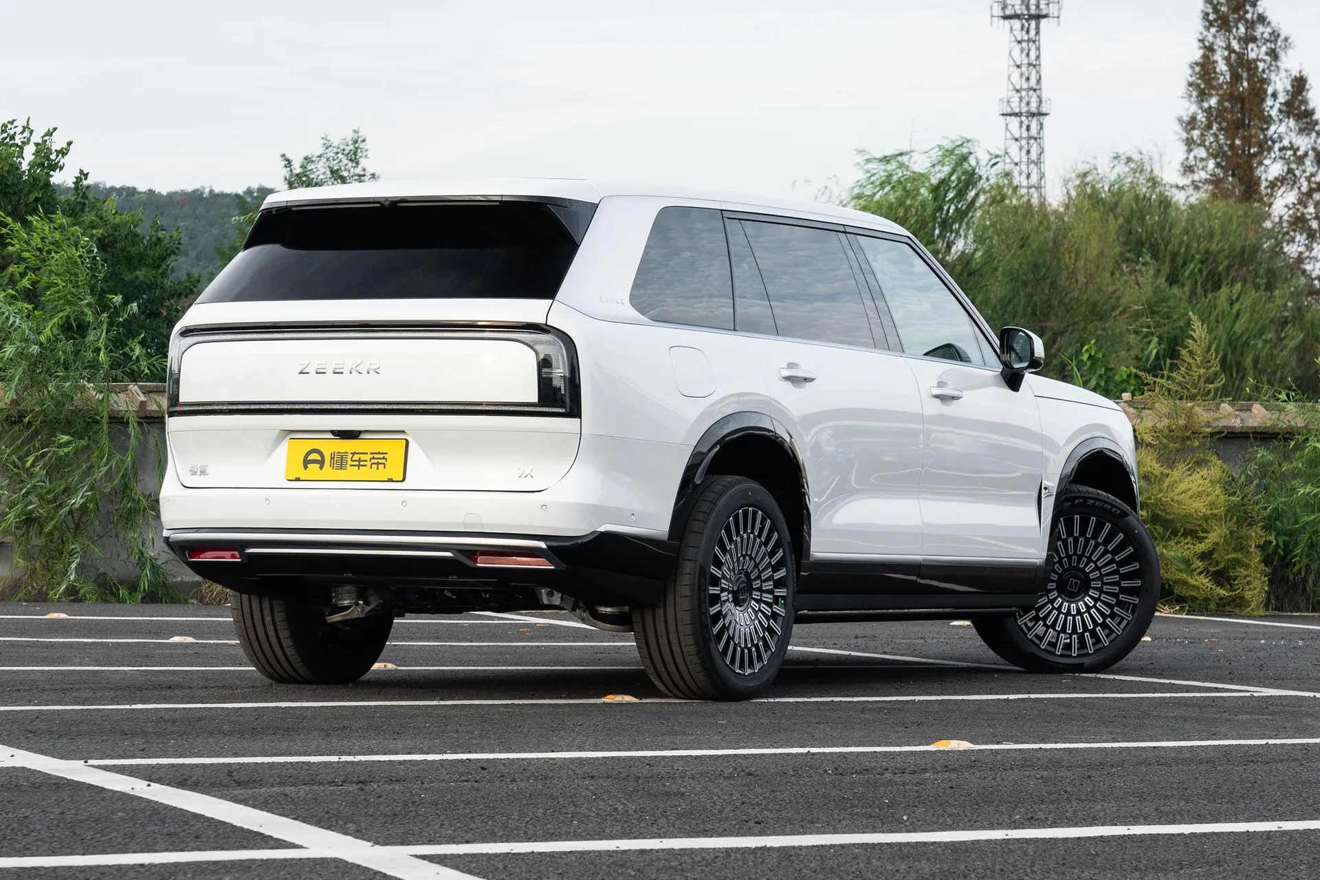  9X Max 55kWh 6-Seater