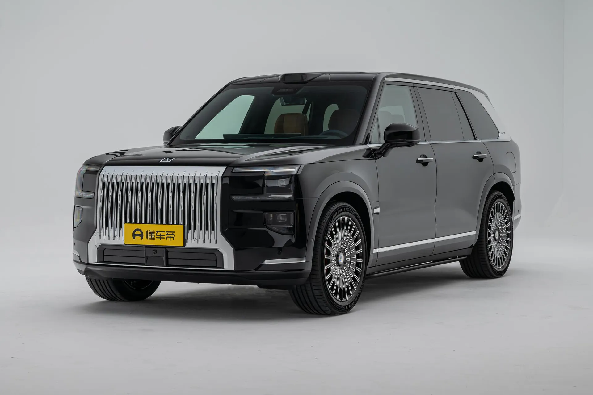  9X Ultra 55kWh 6-Seater