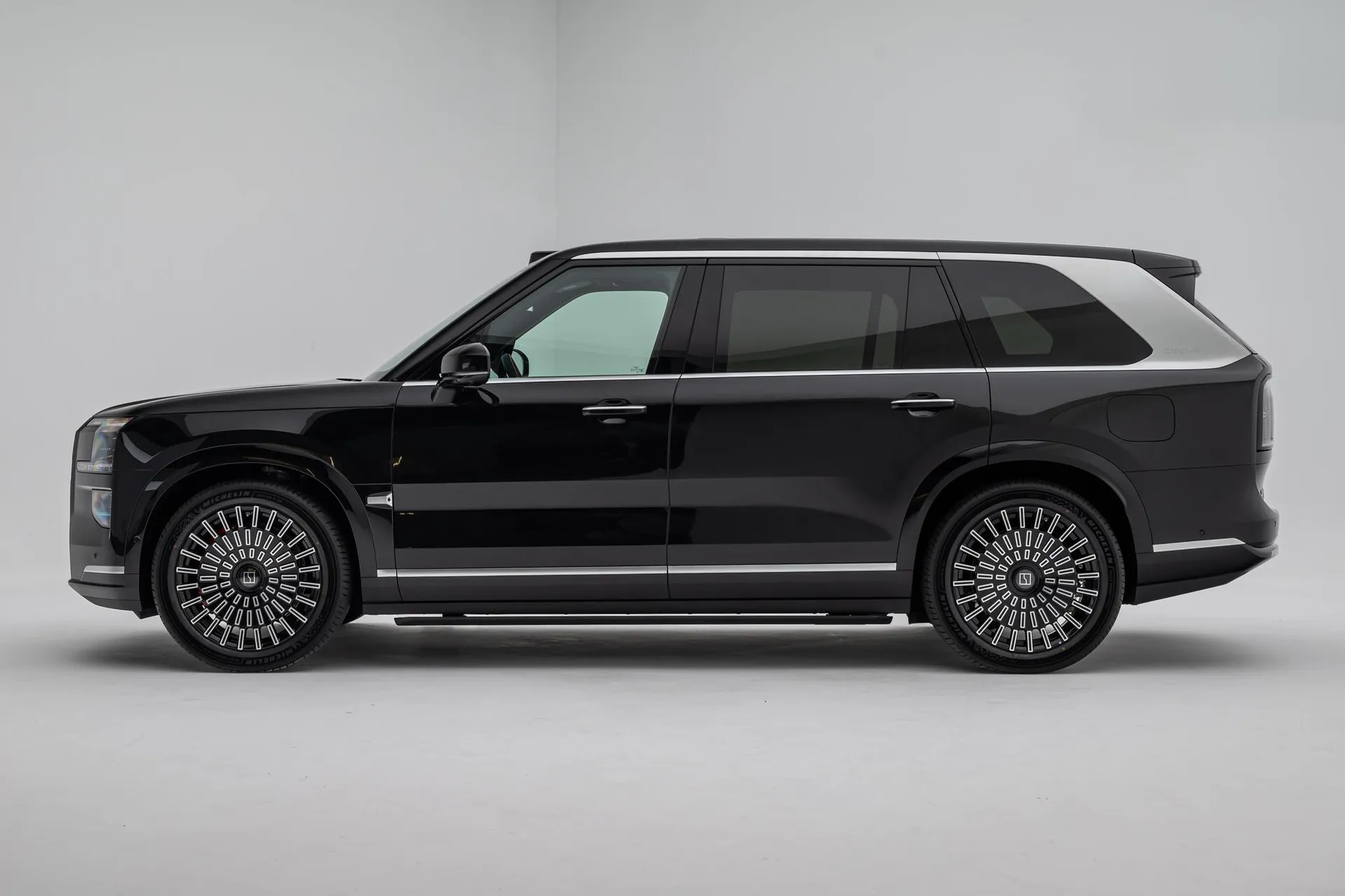  9X Ultra 55kWh 6-Seater