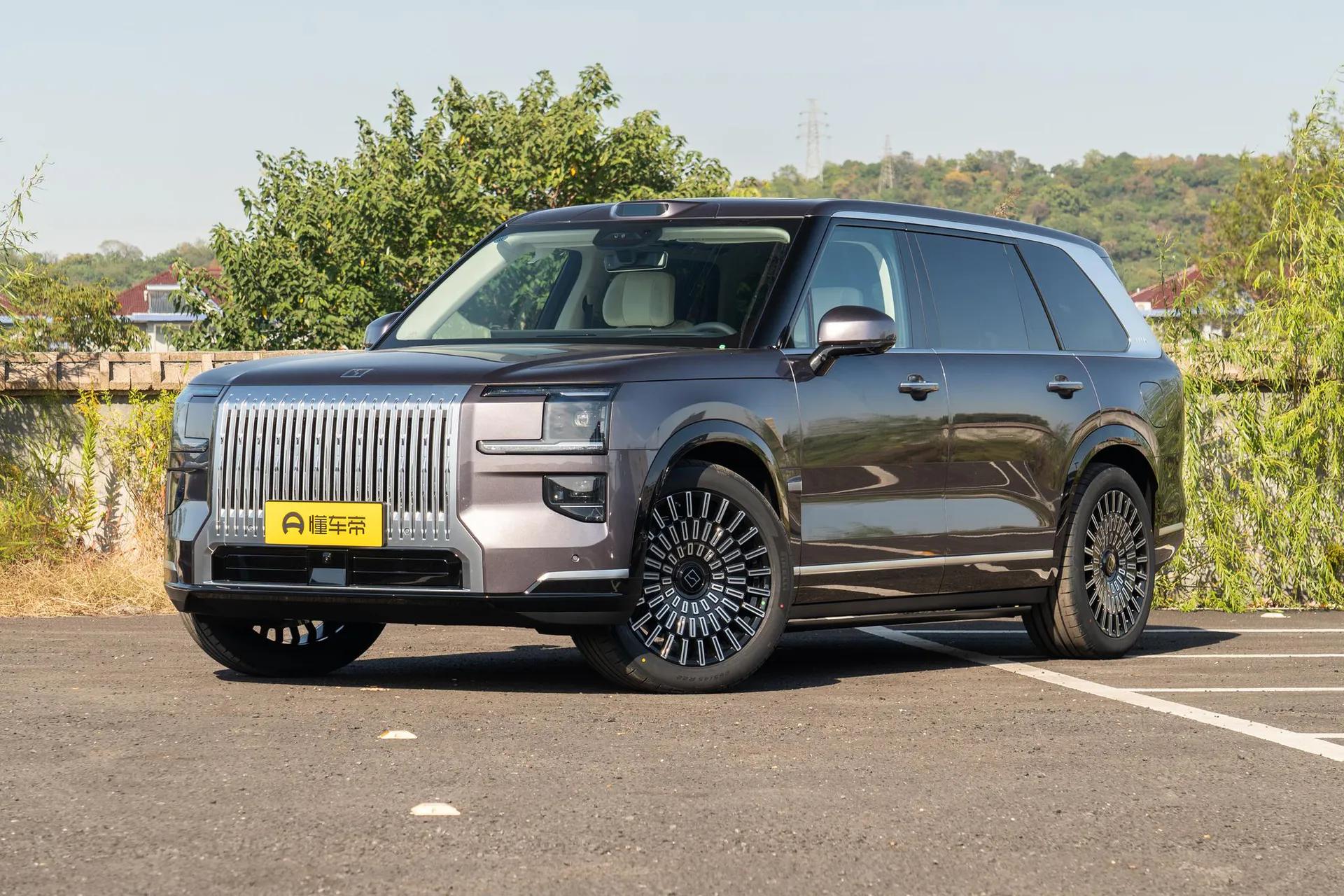  9X Ultra 55kWh 6-Seater