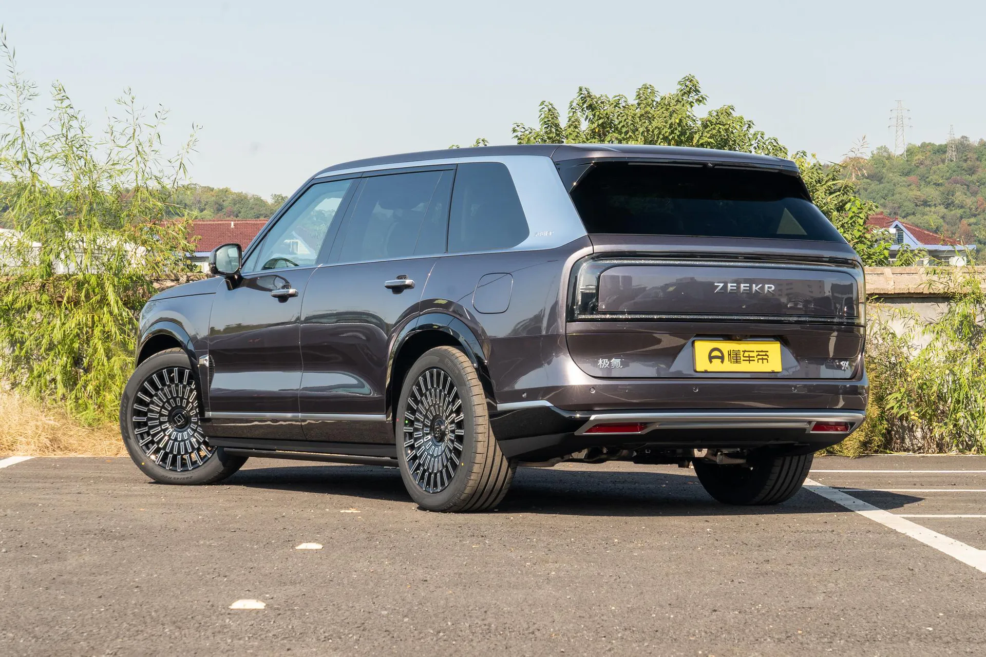  9X Ultra 55kWh 6-Seater