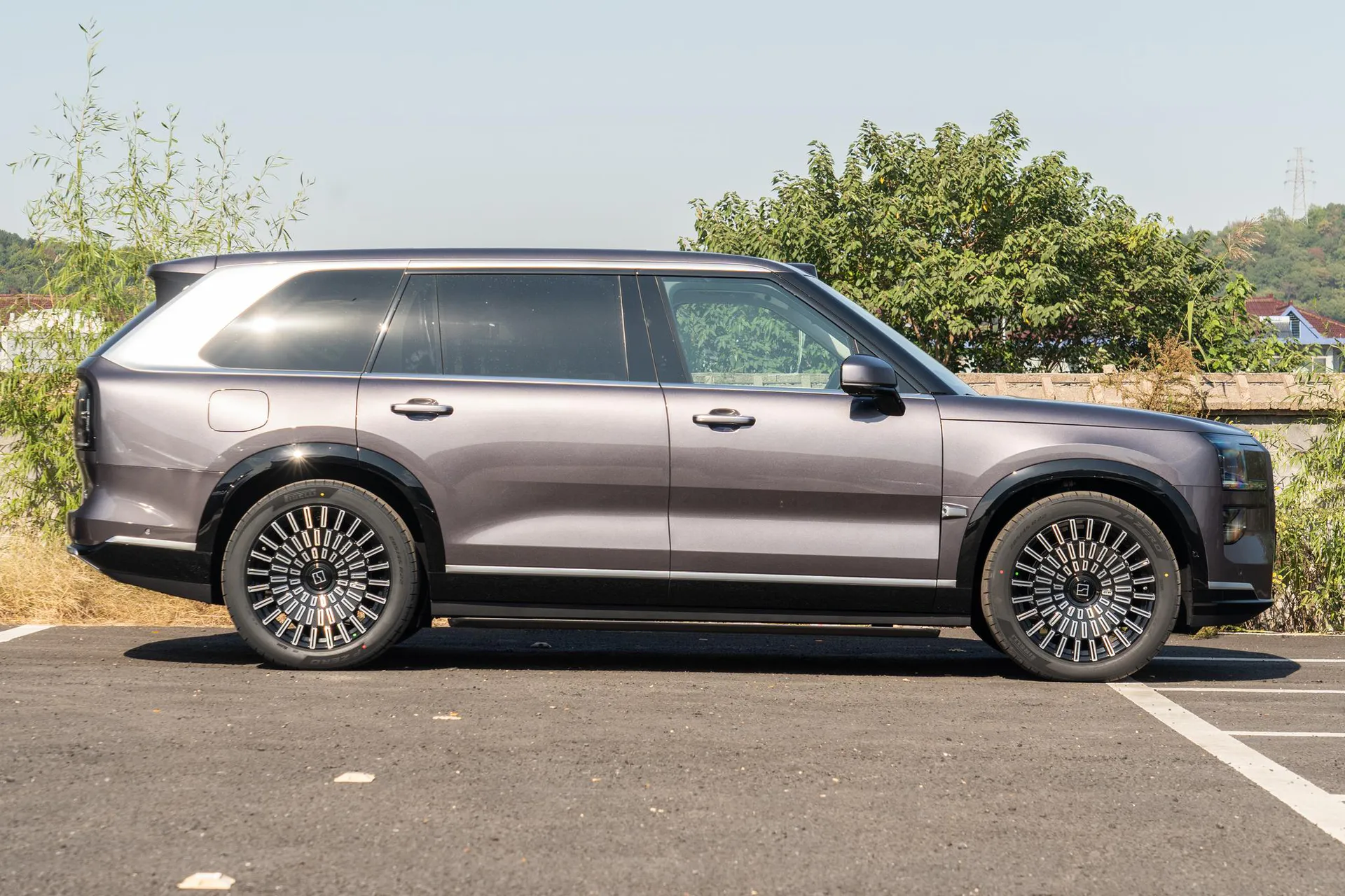  9X Ultra 55kWh 6-Seater