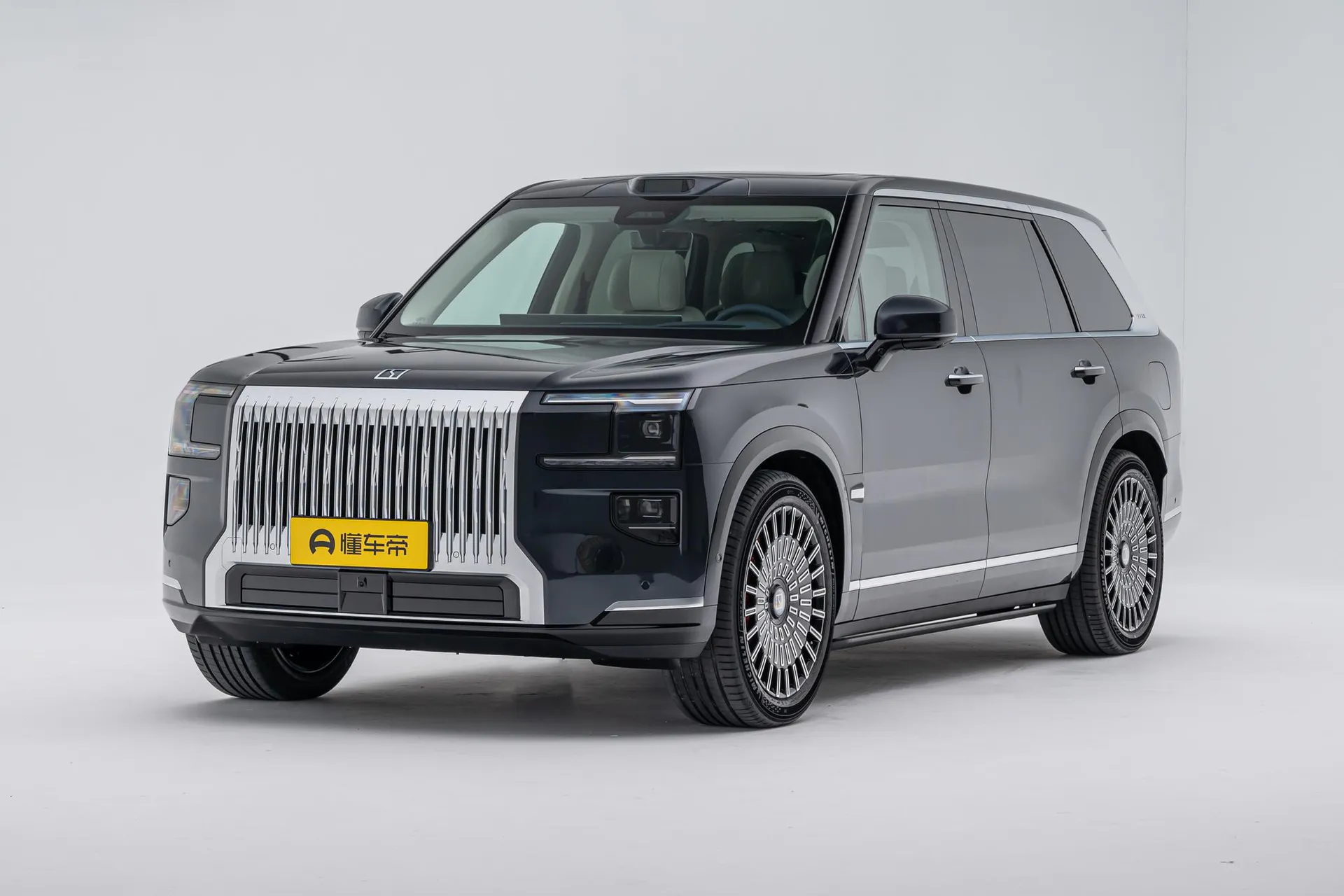  9X Ultra 55kWh 6-Seater