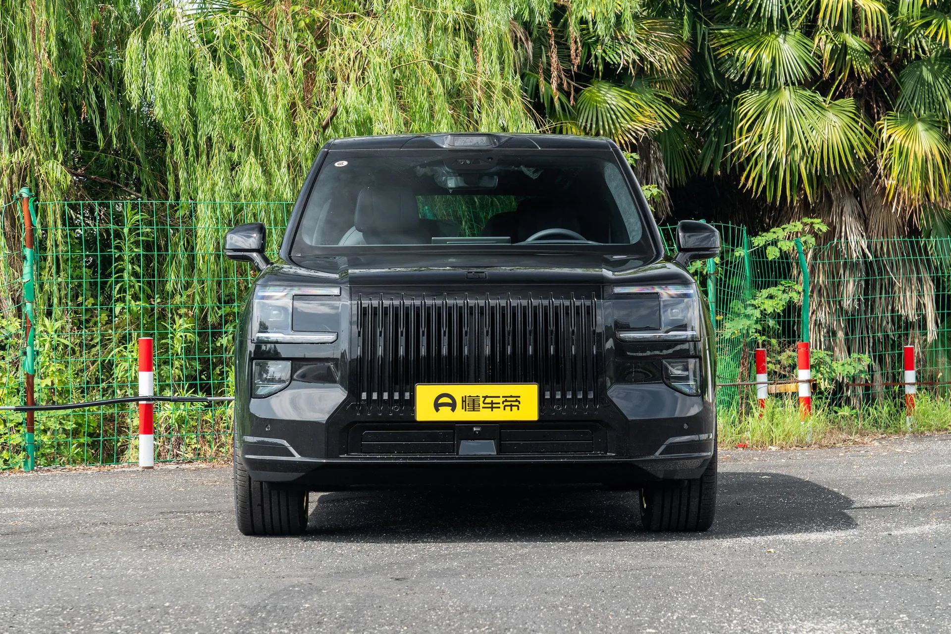  9X Ultra 70kWh 6-Seater