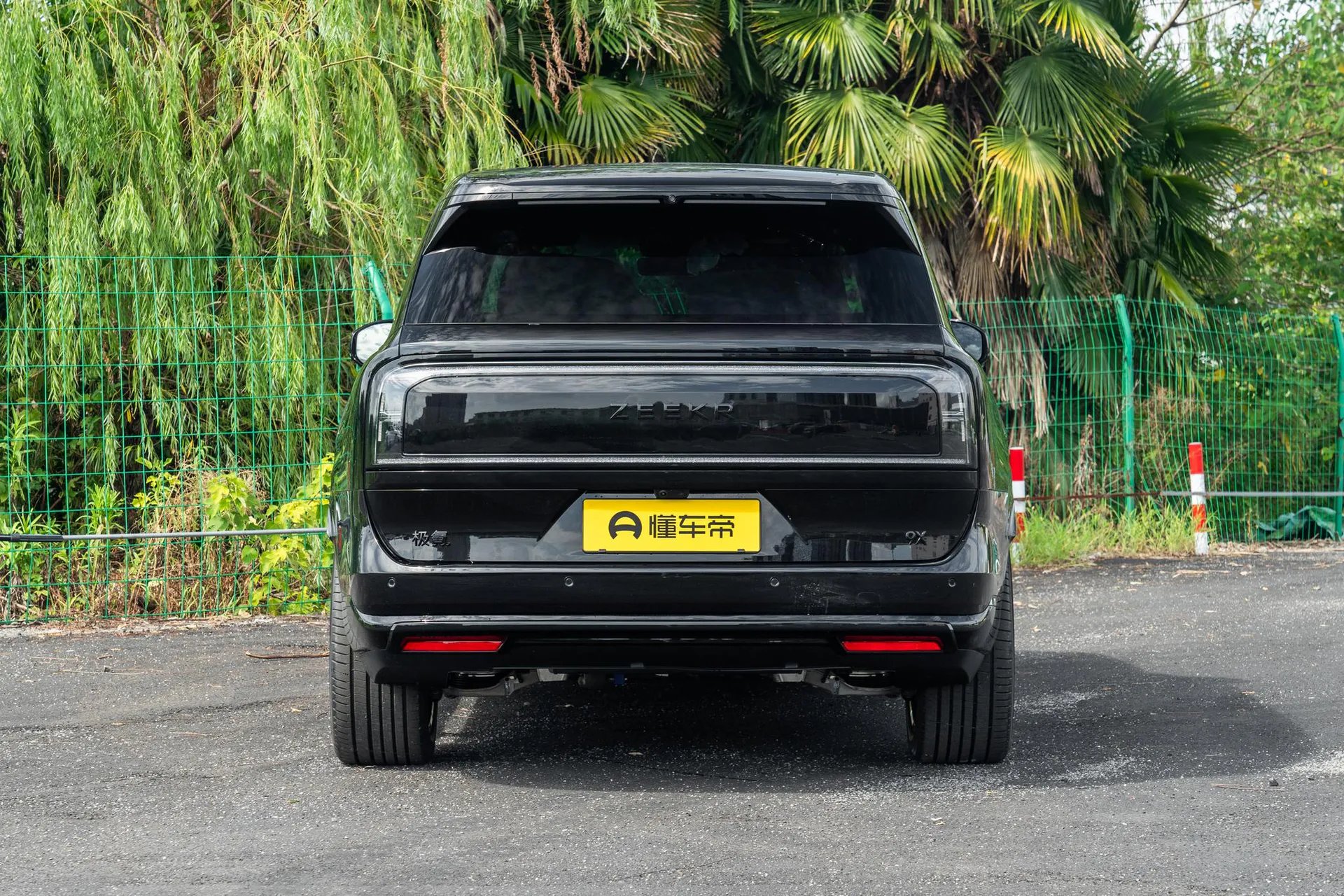  9X Ultra 70kWh 6-Seater