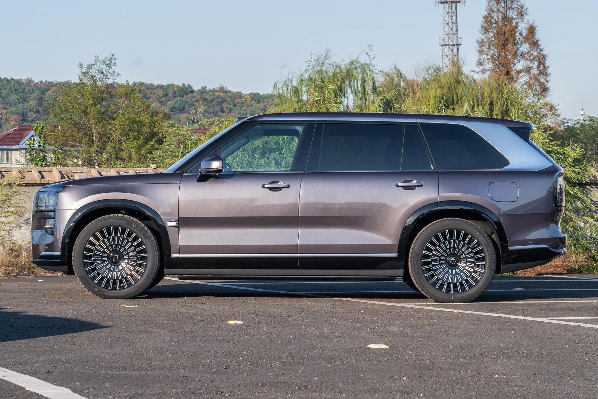  9X Ultra 70kWh 6-Seater