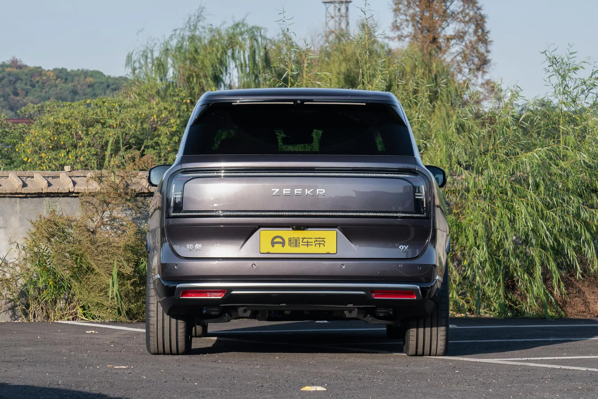  9X Ultra 70kWh 6-Seater