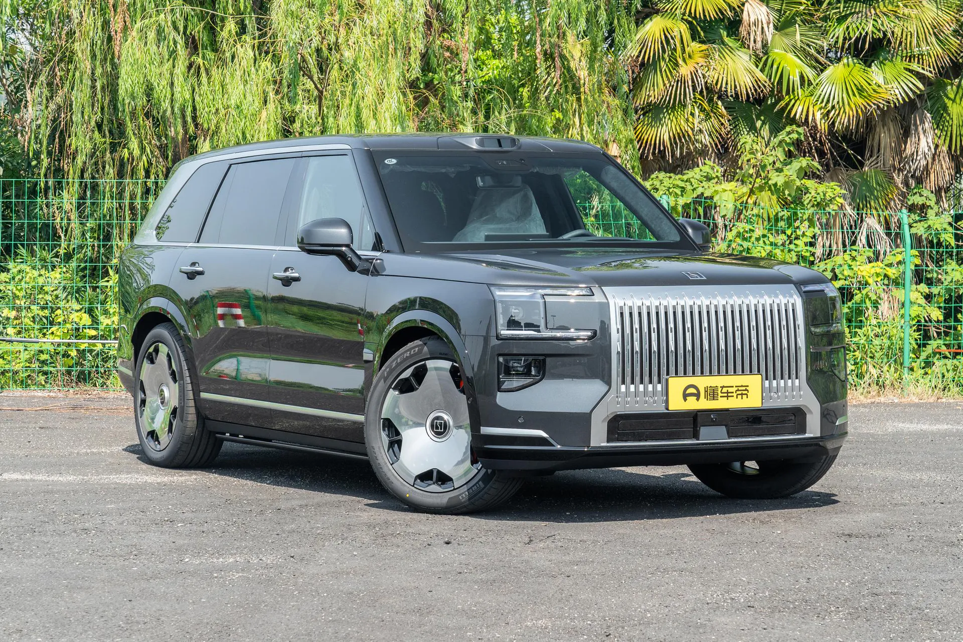  9X Ultra 70kWh 6-Seater