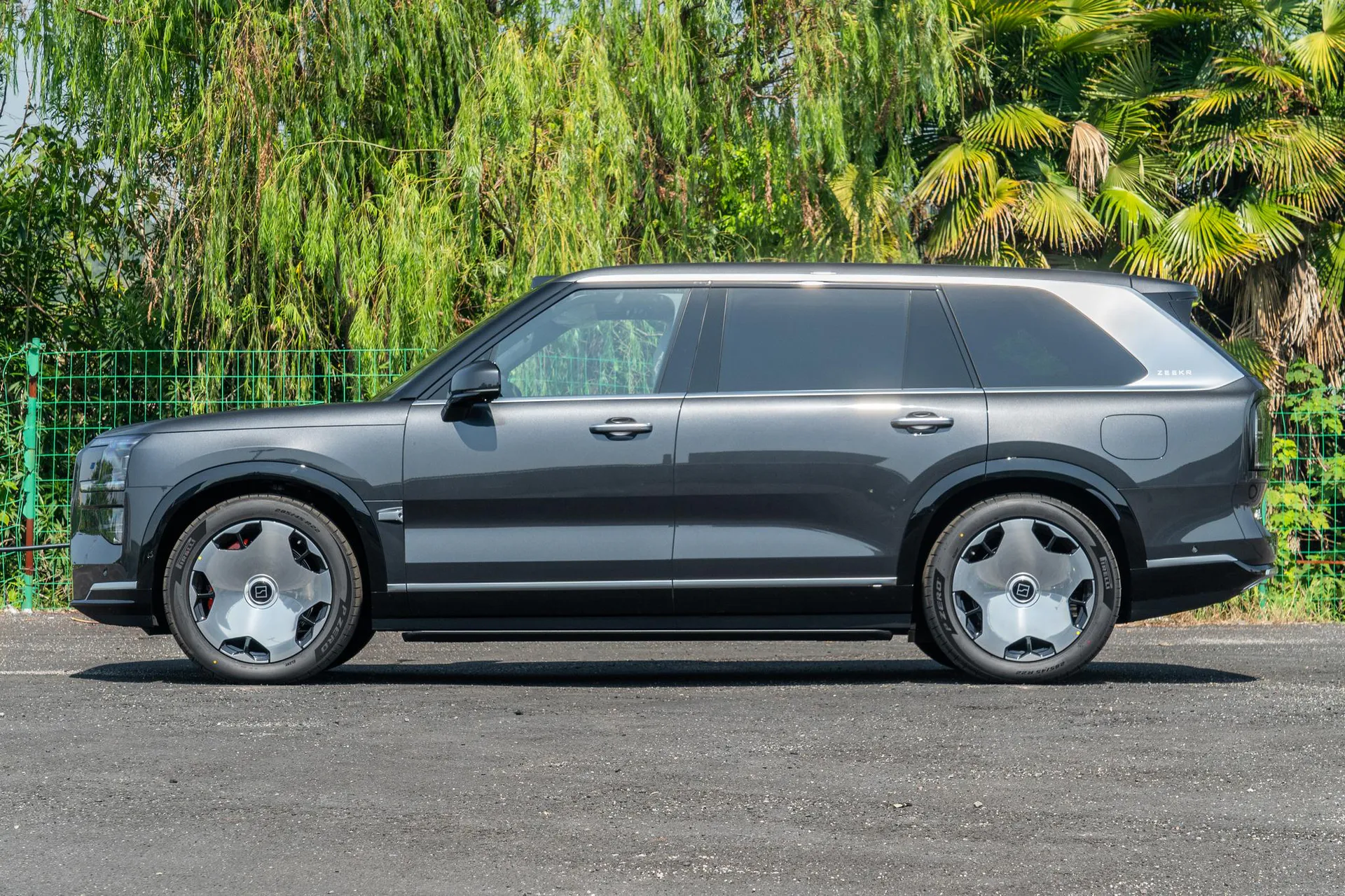  9X Ultra 70kWh 6-Seater