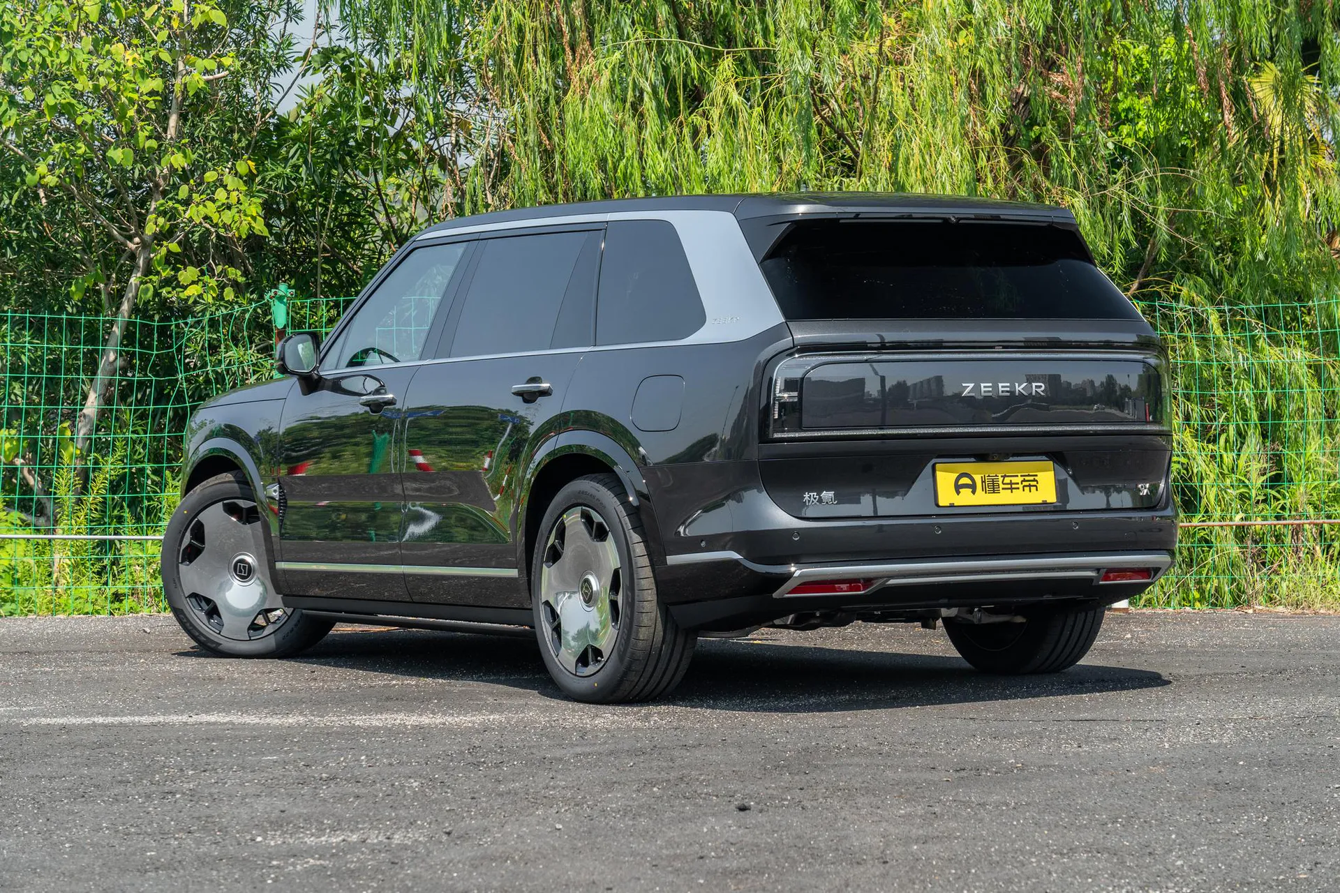  9X Ultra 70kWh 6-Seater
