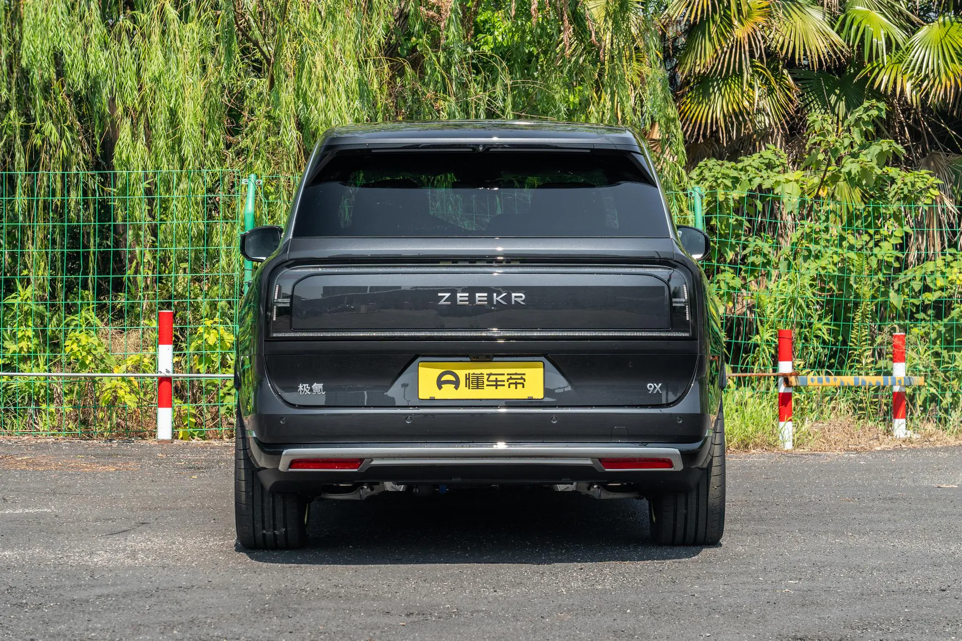  9X Ultra 70kWh 6-Seater