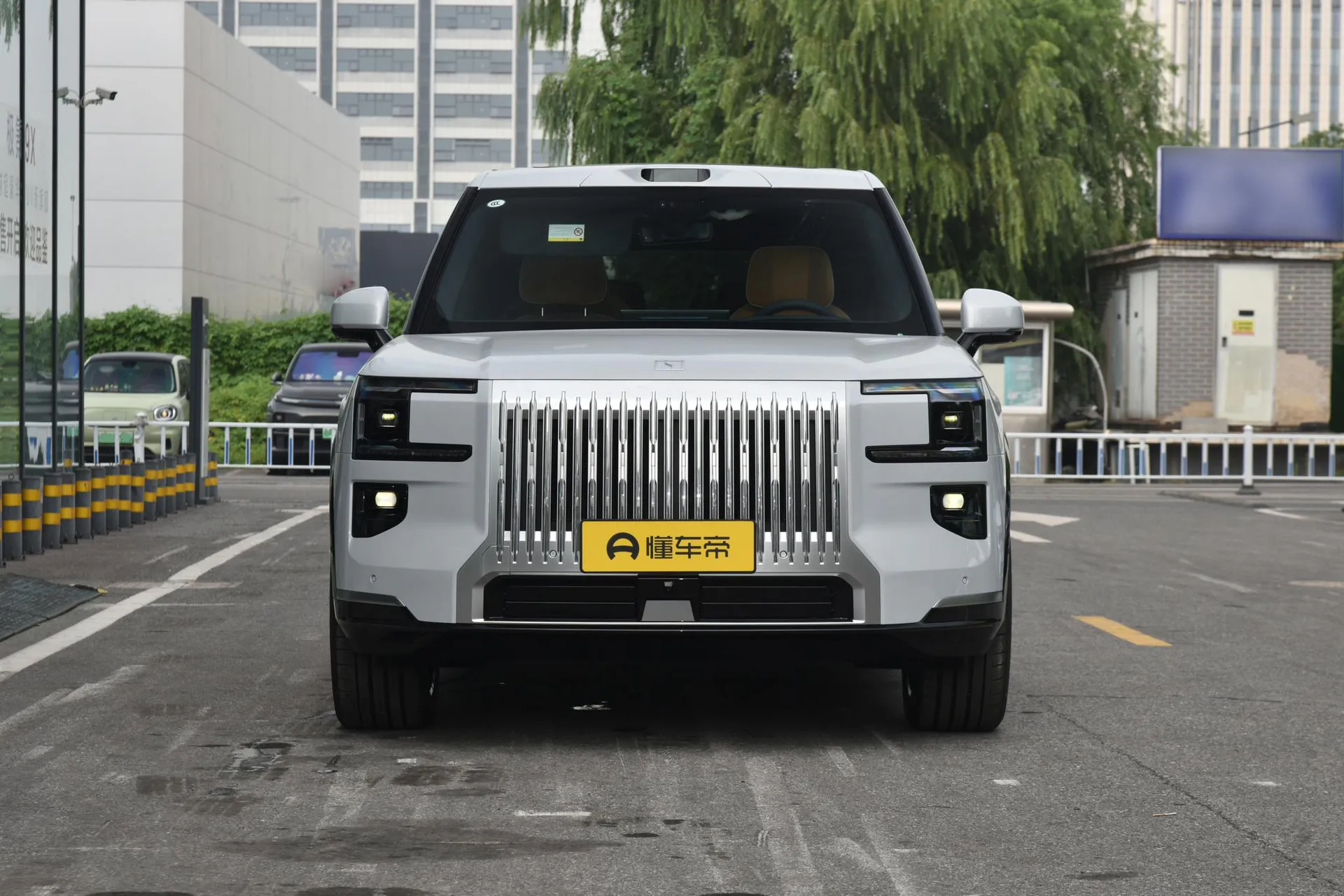  9X Ultra 70kWh 6-Seater