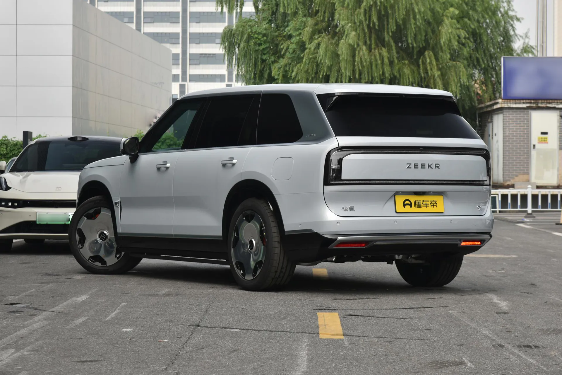  9X Ultra 70kWh 6-Seater