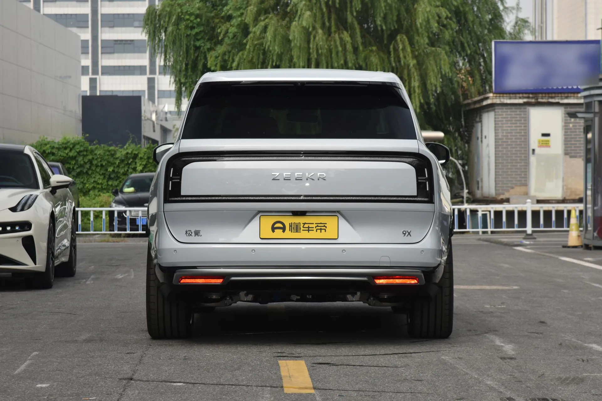  9X Ultra 70kWh 6-Seater