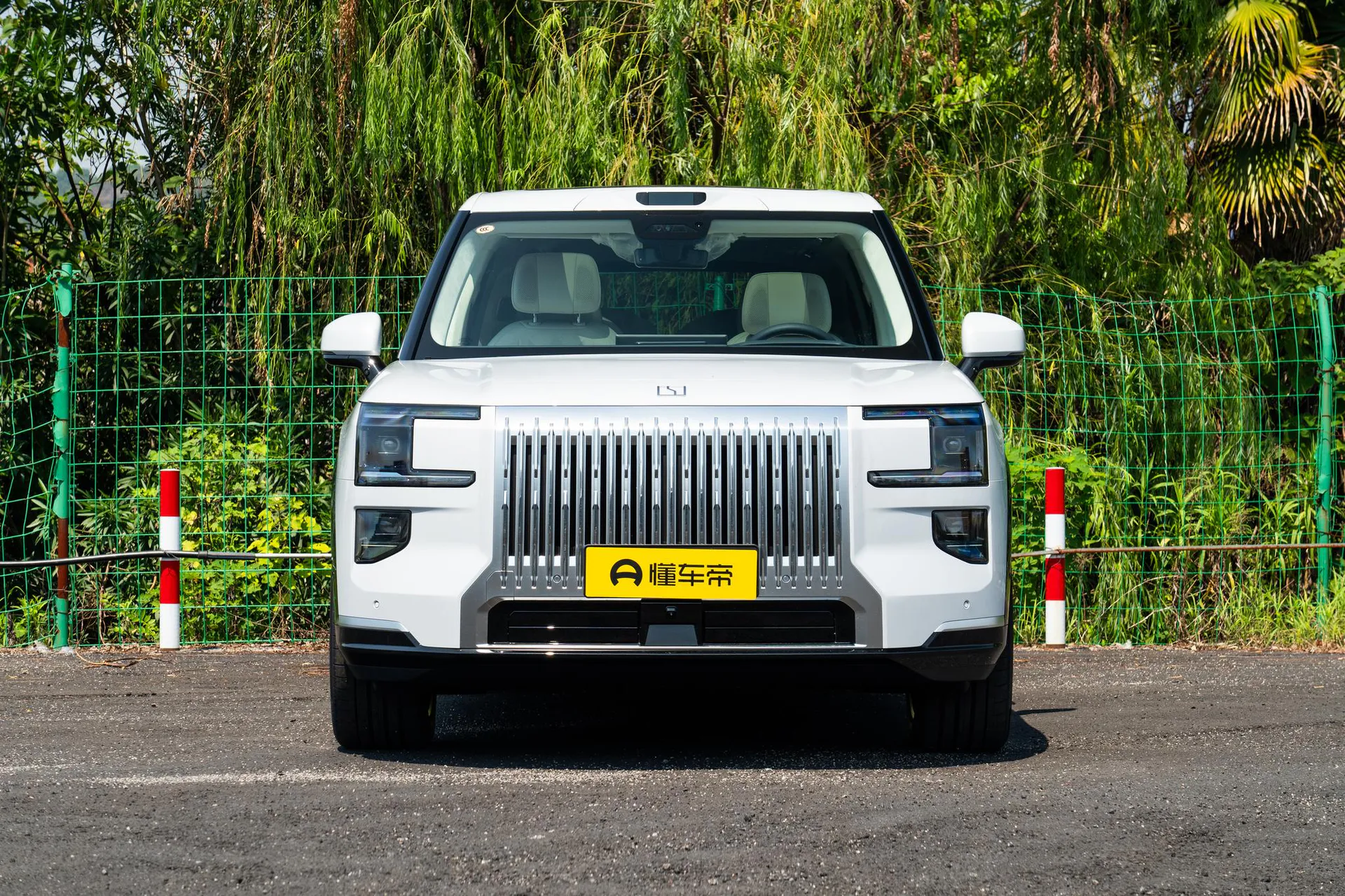  9X Ultra 70kWh 6-Seater