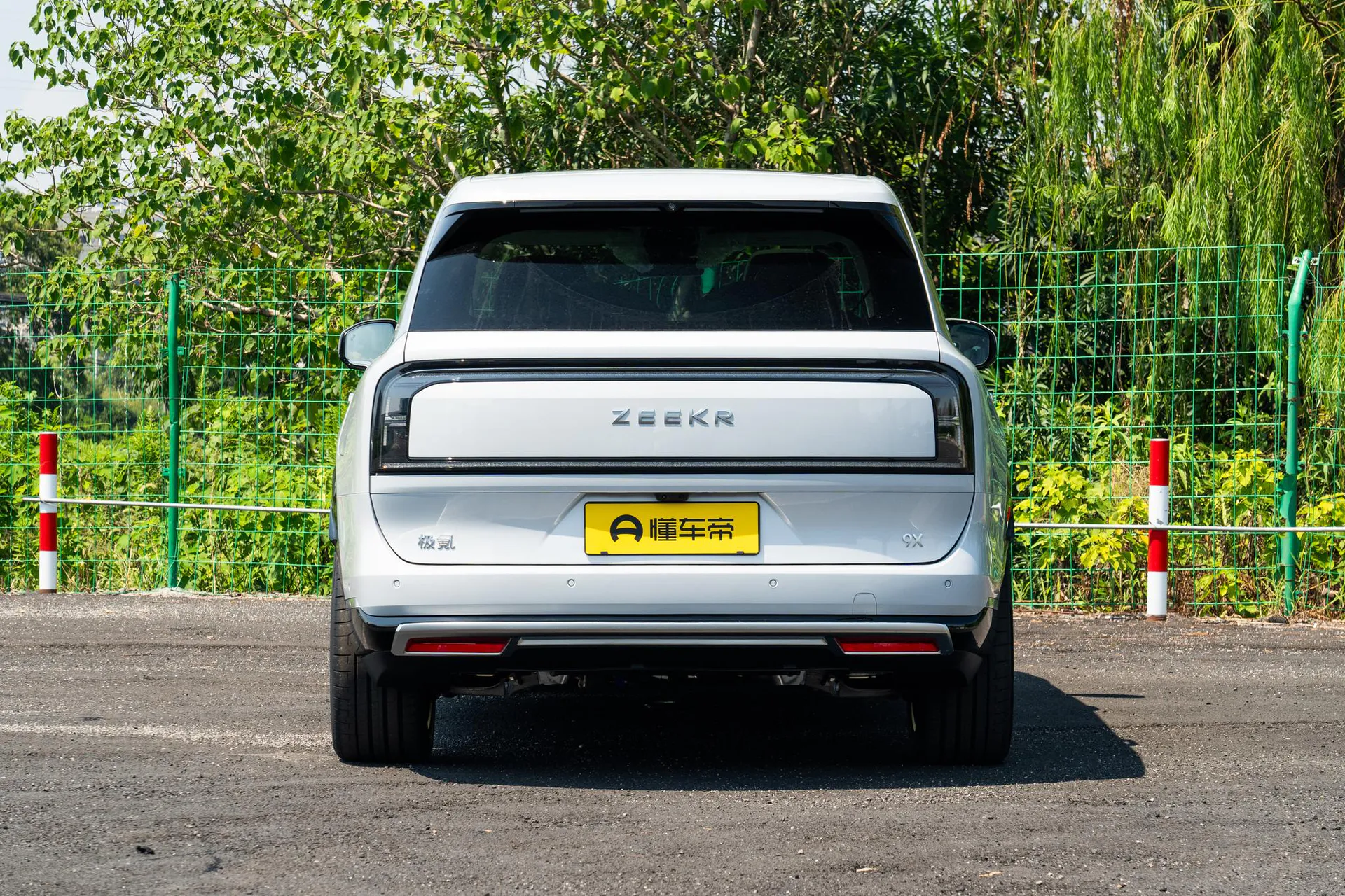  9X Ultra 70kWh 6-Seater