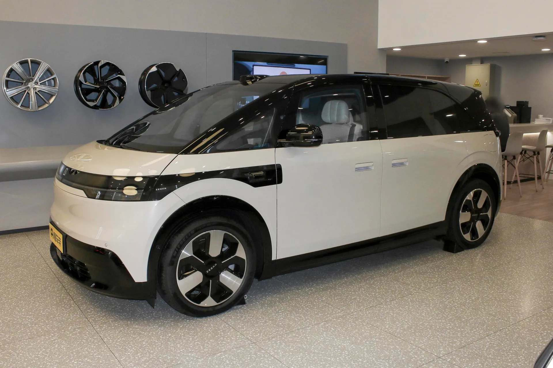  MIX 76kWh Smart Driving