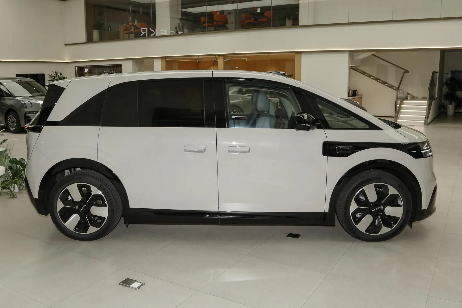  MIX 76kWh Smart Driving