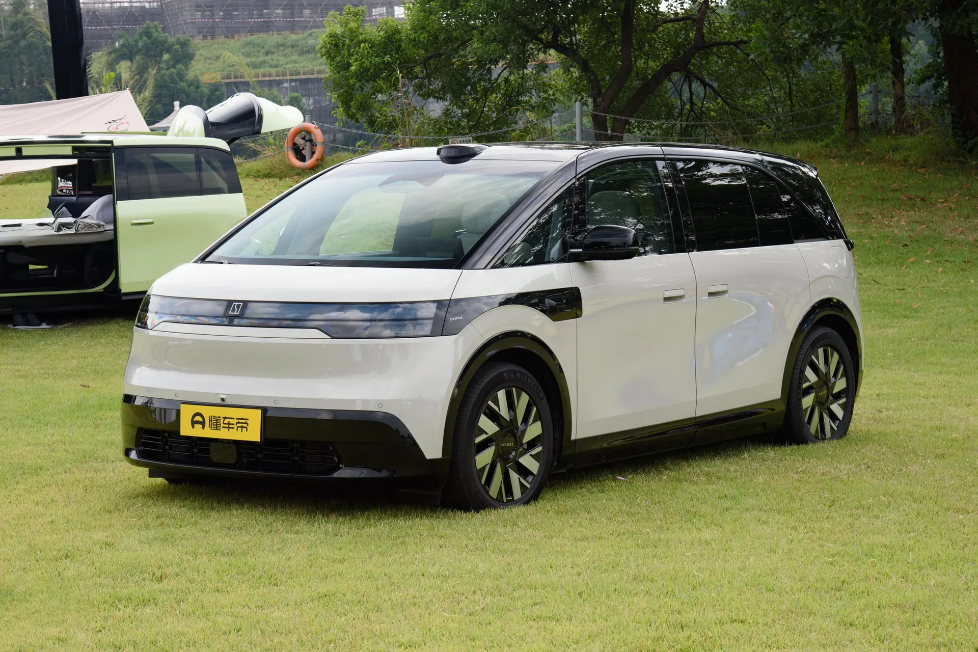  MIX 102kWh Long Range Smart Driving