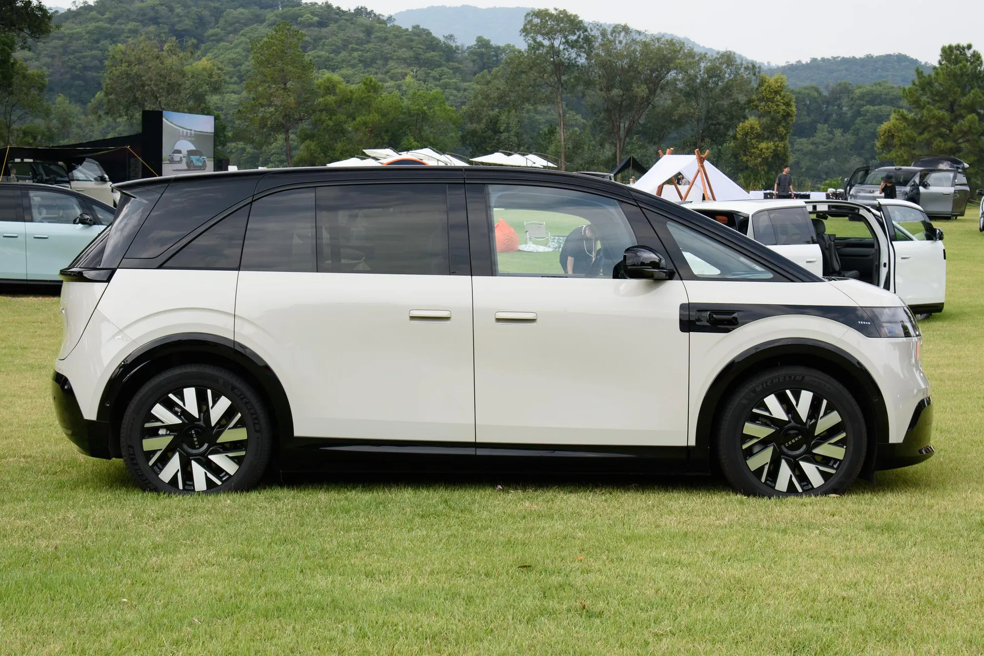  MIX 102kWh Long Range Smart Driving