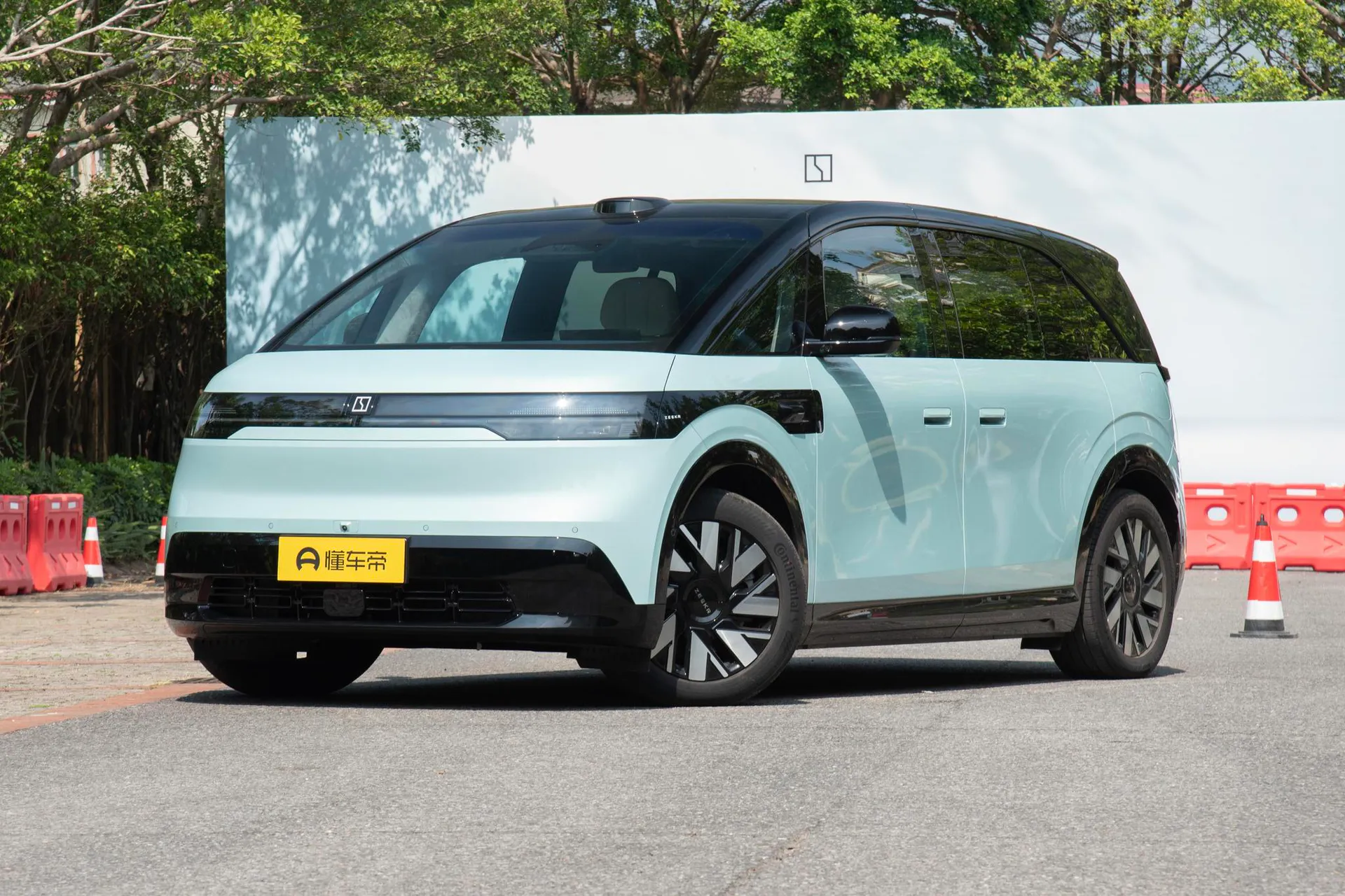  MIX 102kWh Long Range Smart Driving