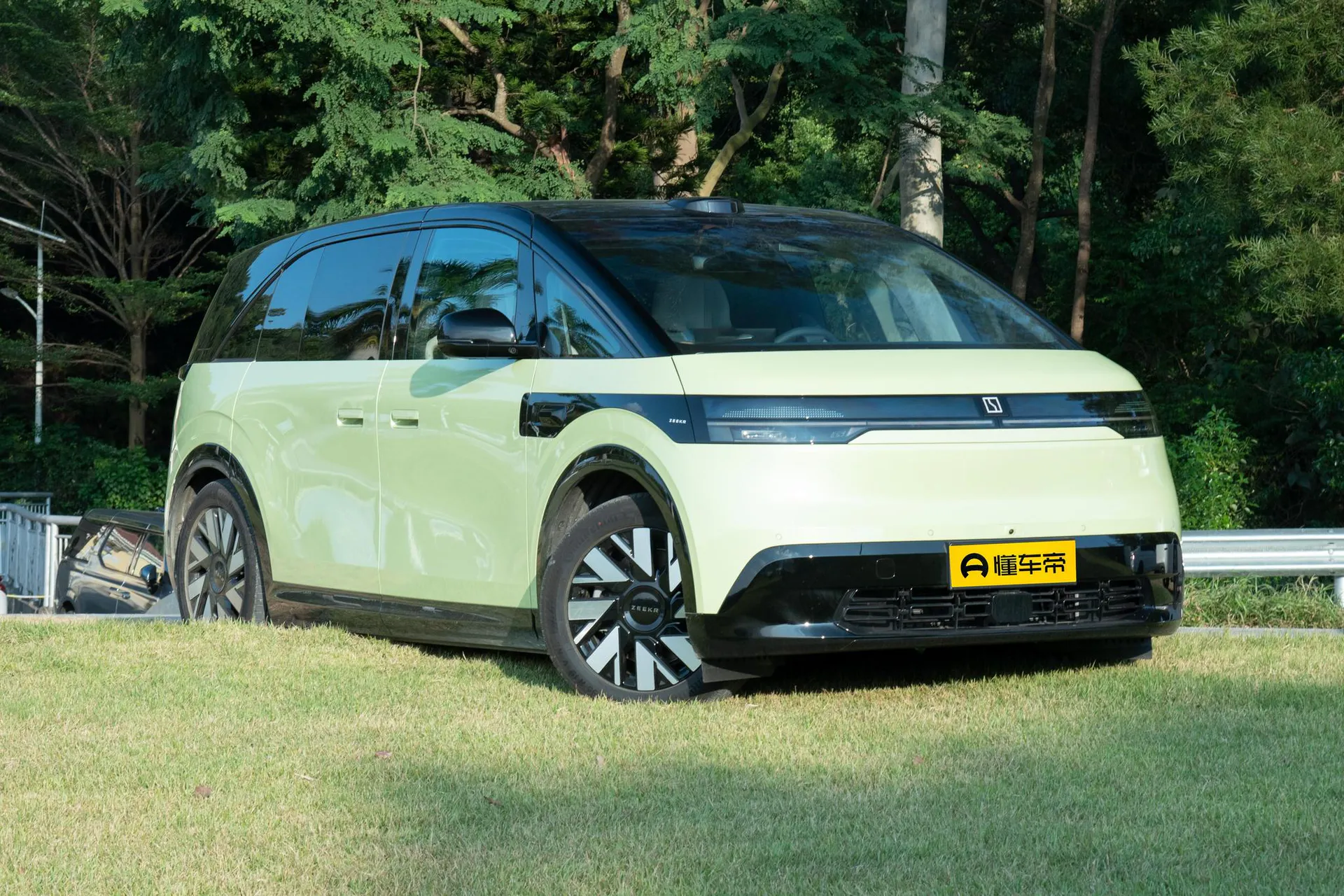  MIX 102kWh Long Range Smart Driving