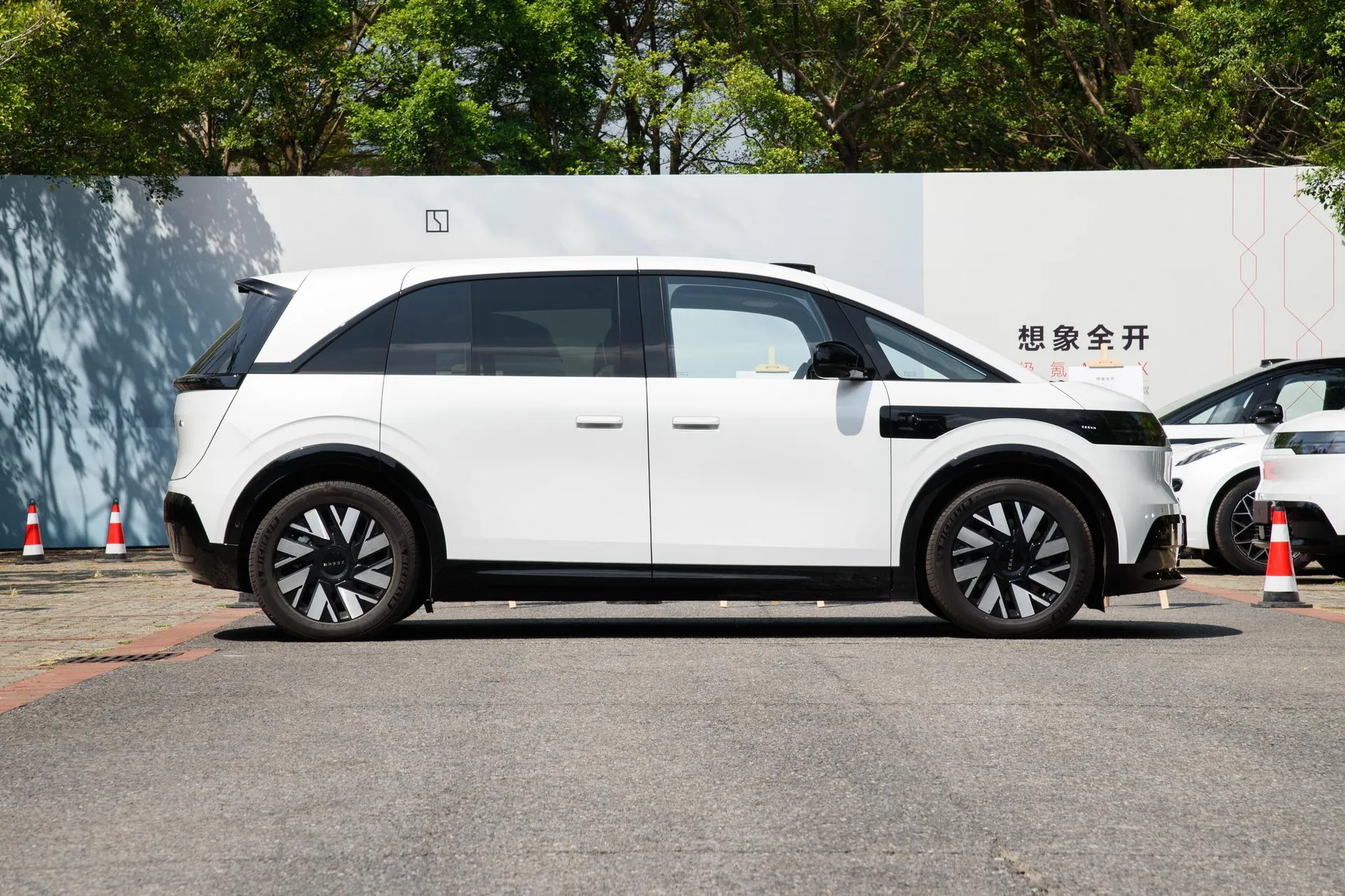  MIX 102kWh Long Range Smart Driving