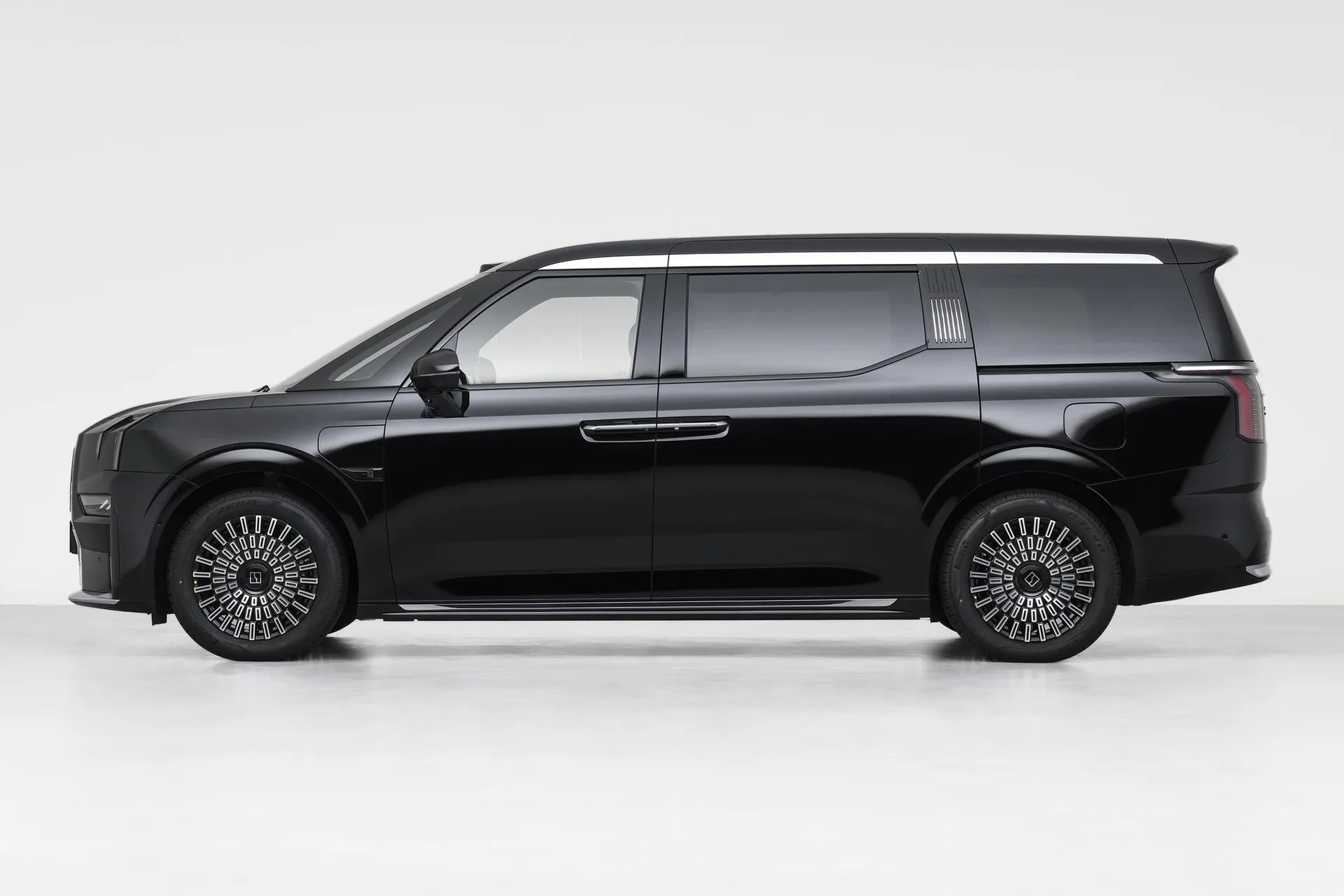  009 7-Seater Ultra+ Qijia AWD